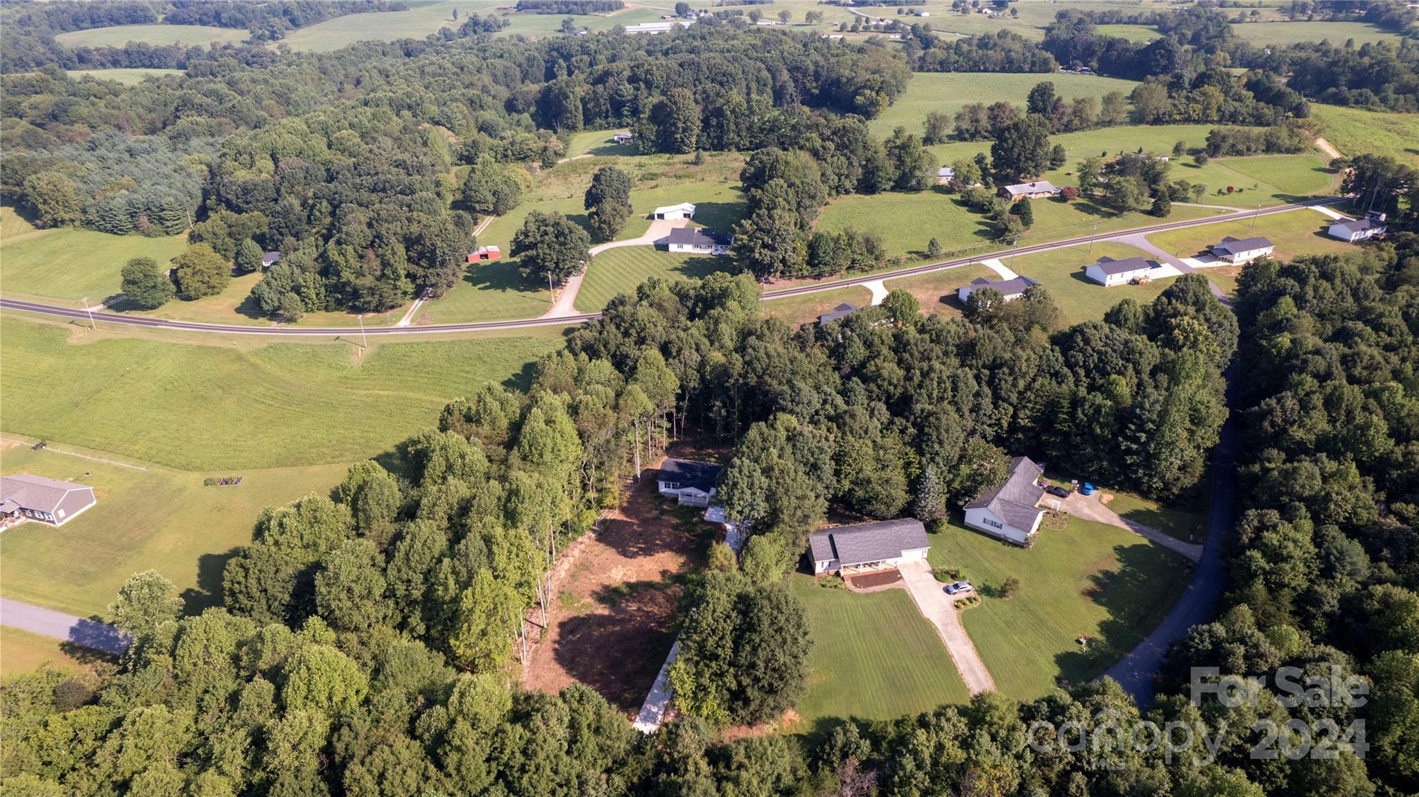 main property photo 10