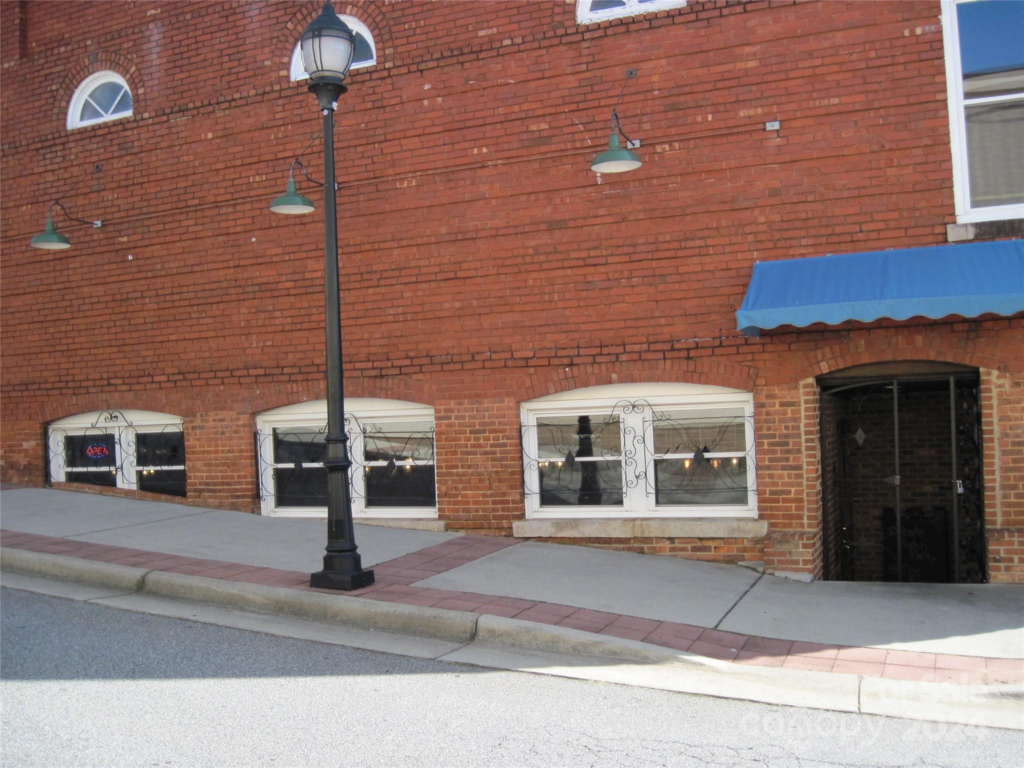 main property photo 14