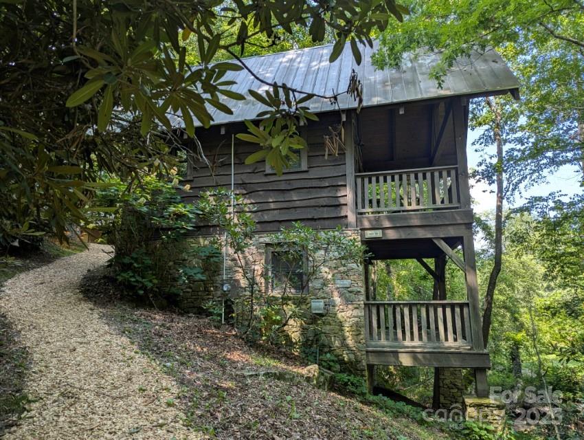 main property photo 7