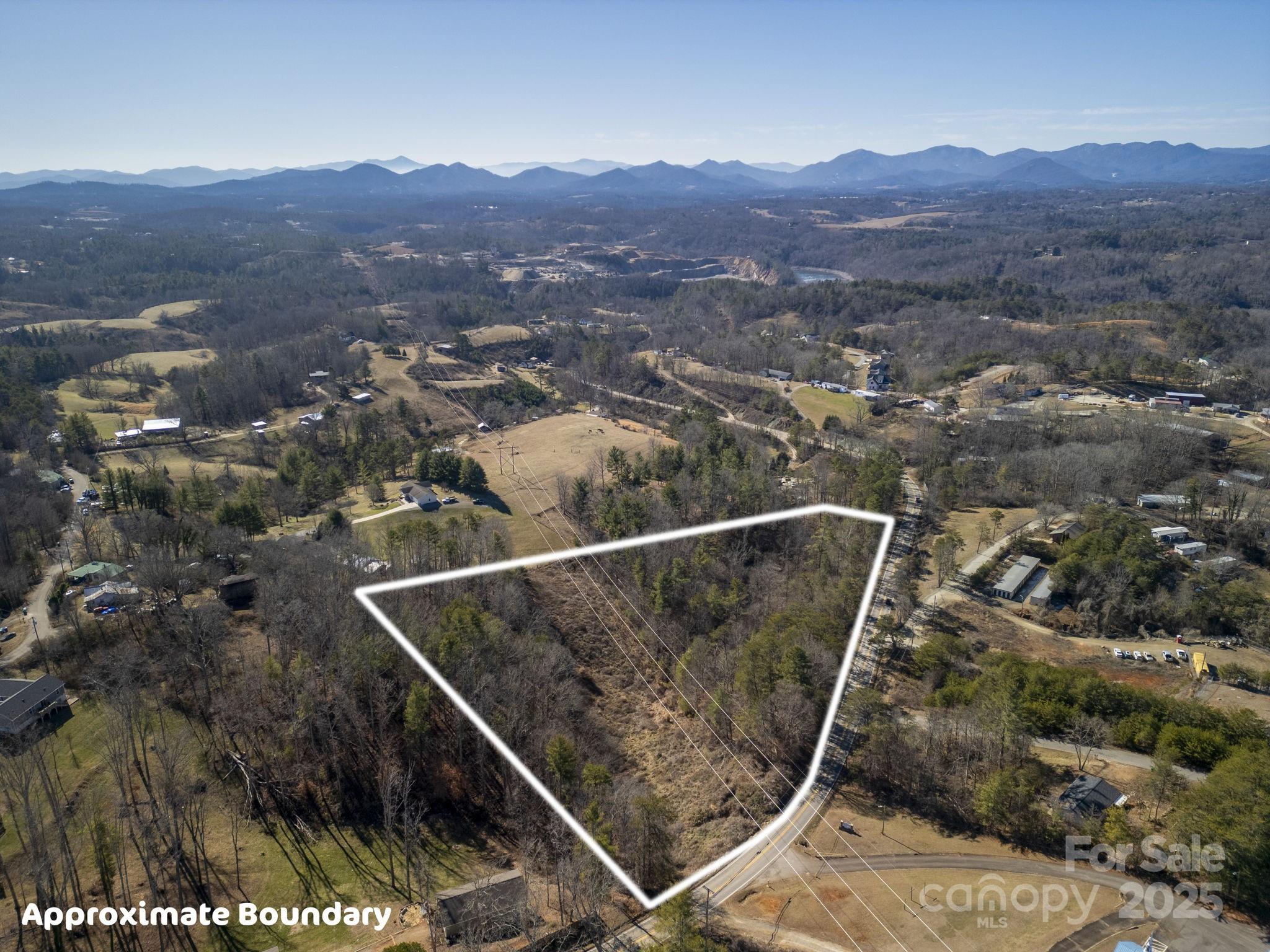 main property photo 13