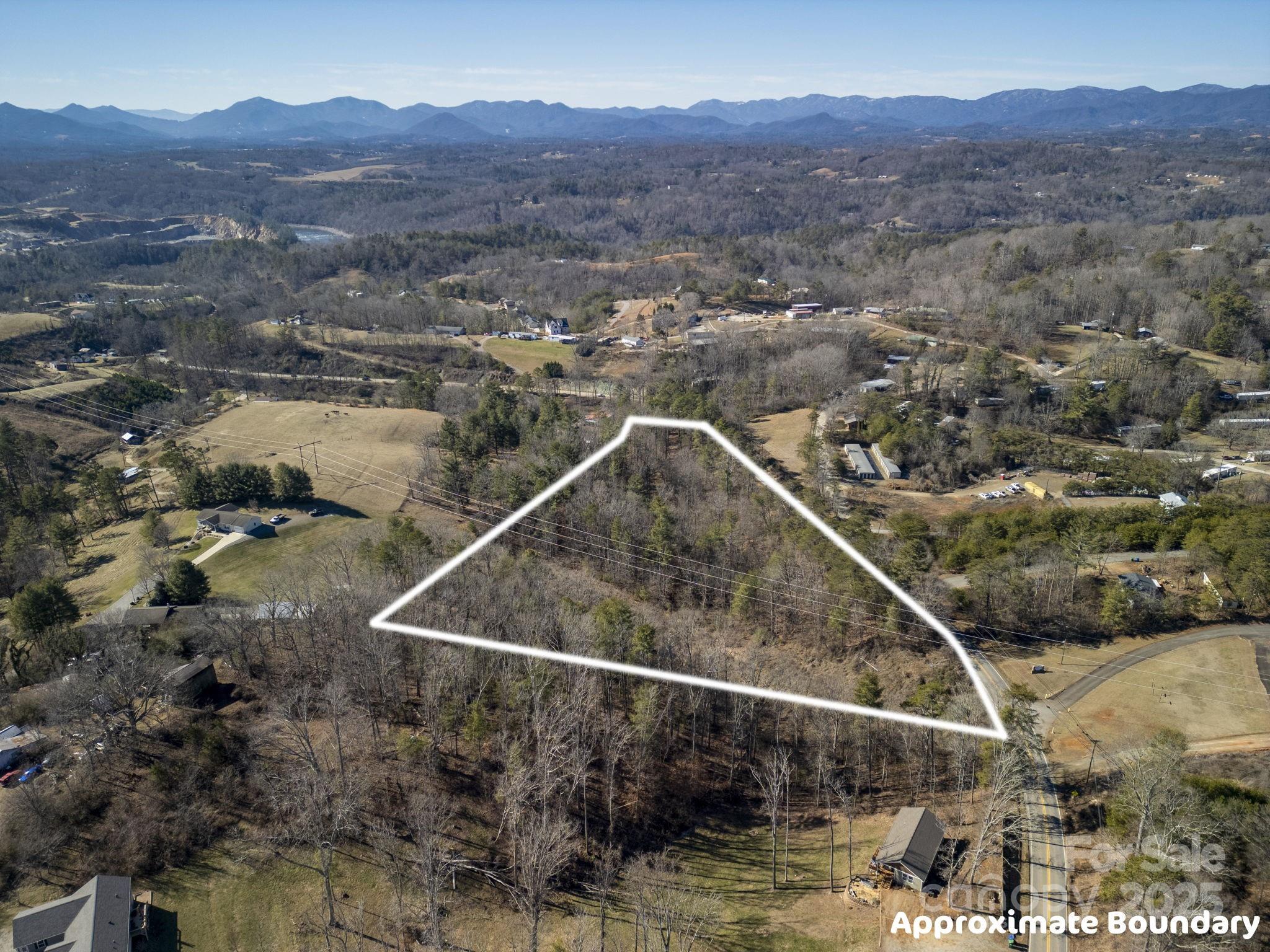 main property photo 15