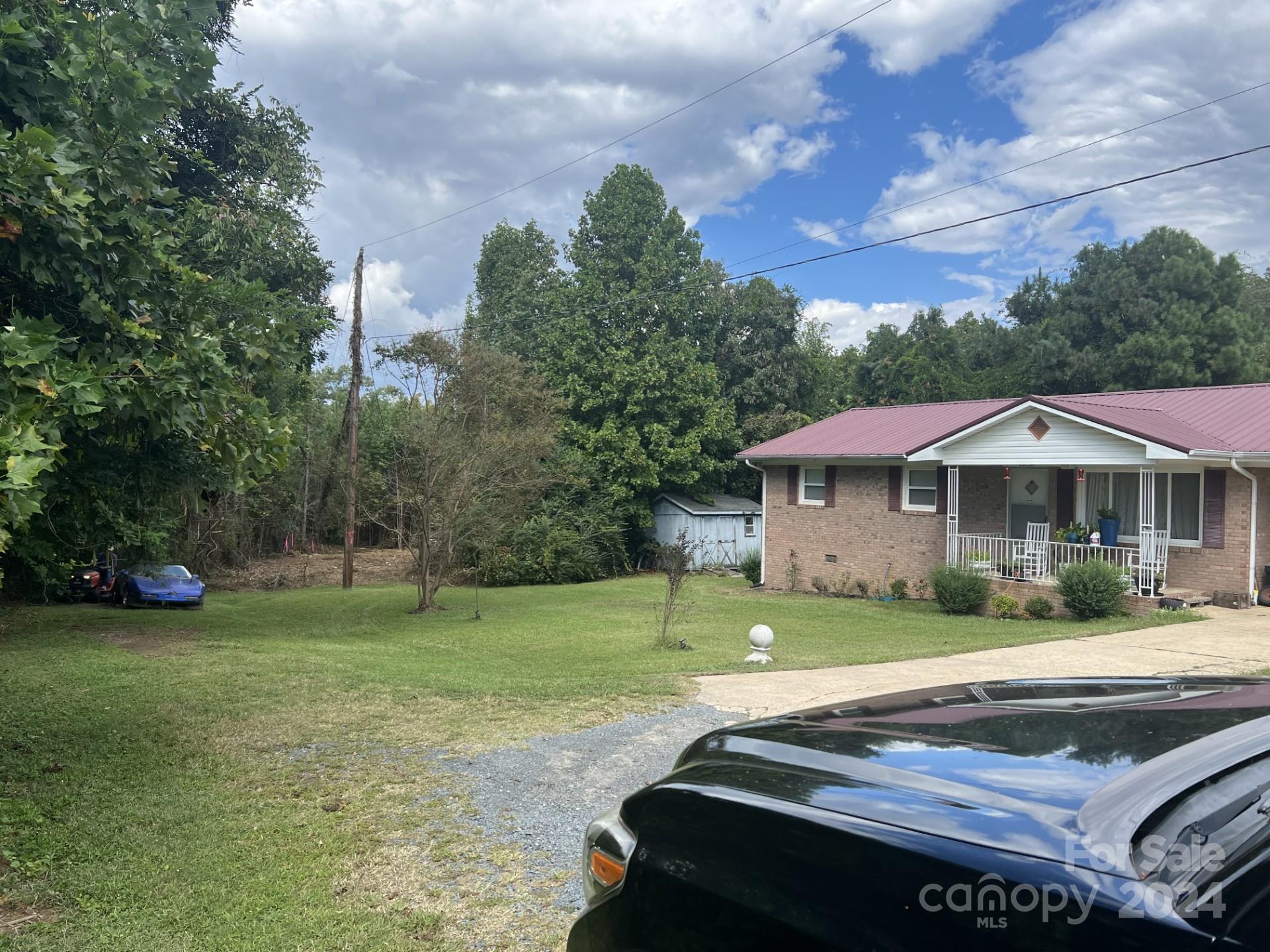 main property photo 6