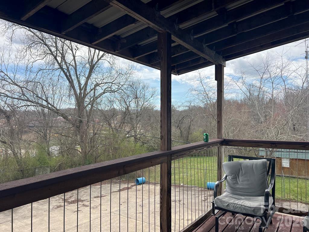 main property photo 37