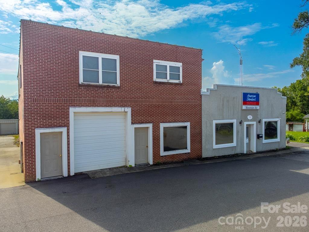 main property photo 44