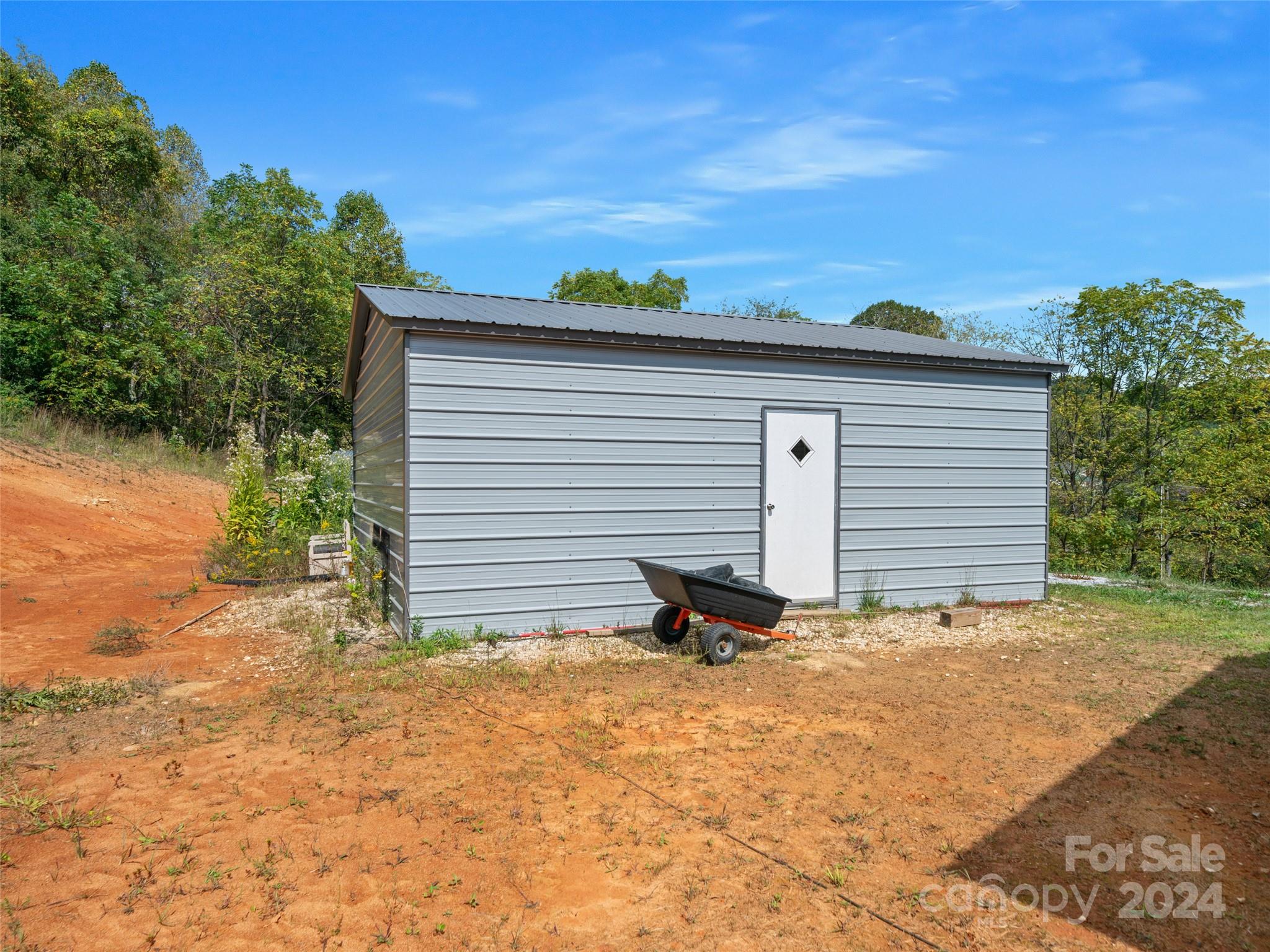 main property photo 15