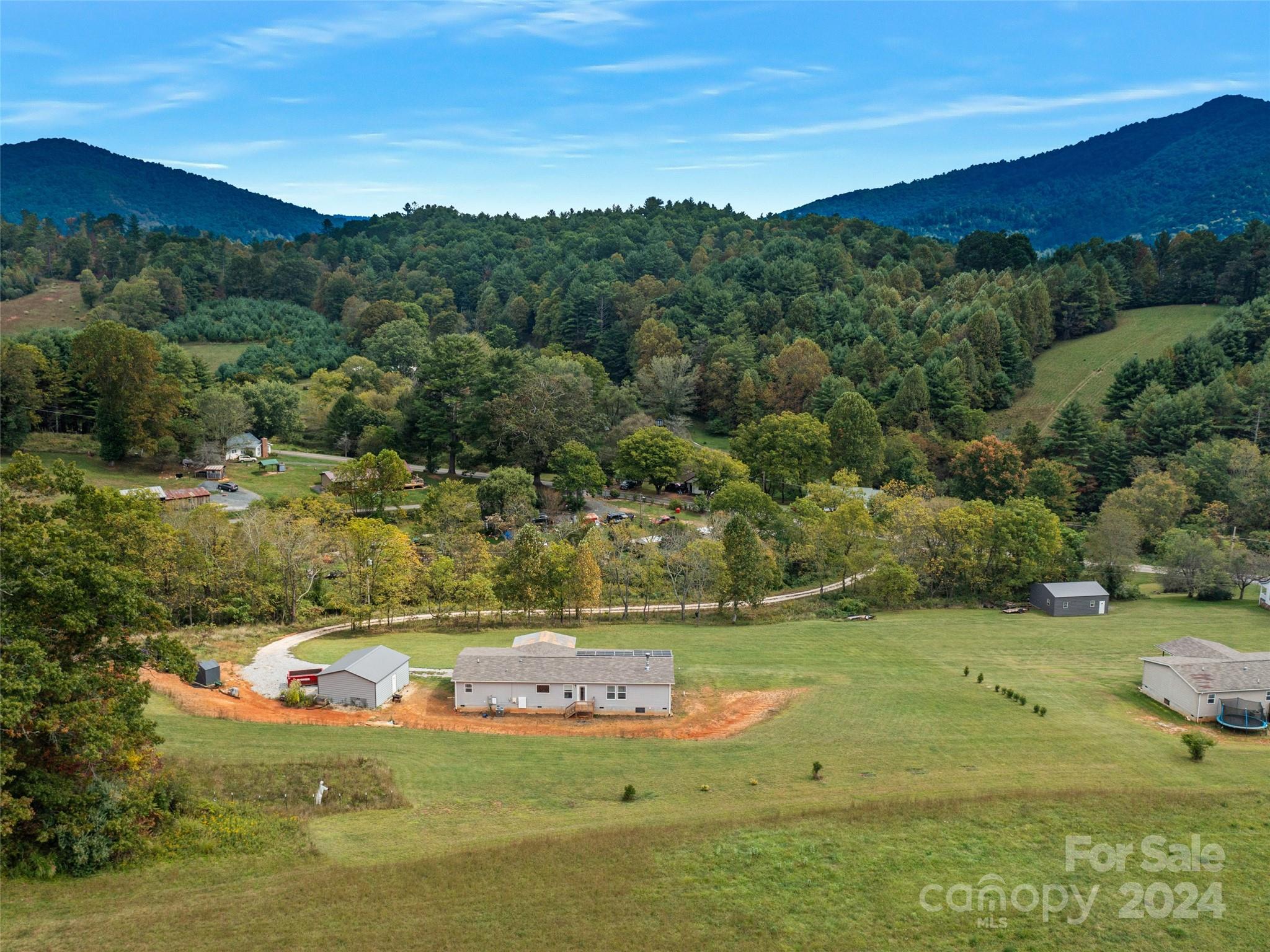 main property photo 4