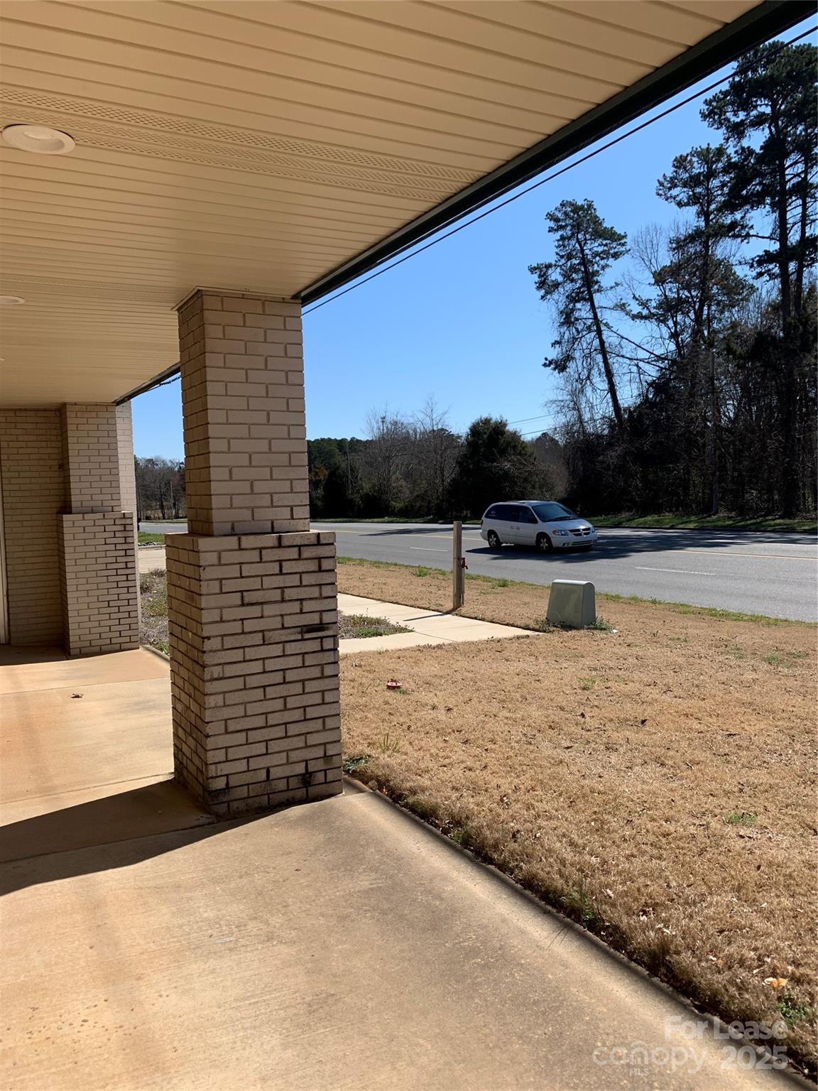 main property photo 10
