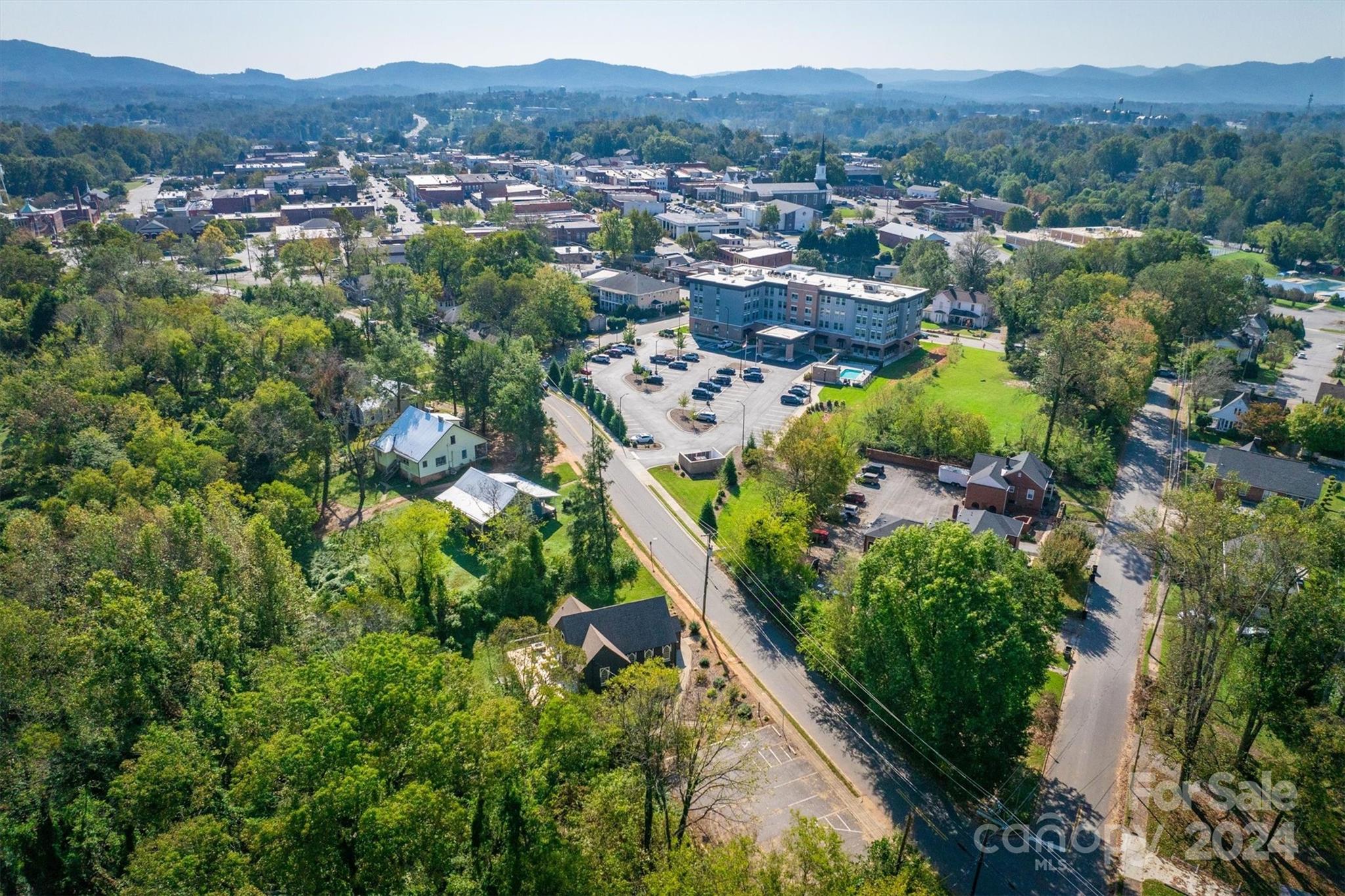 main property photo 26
