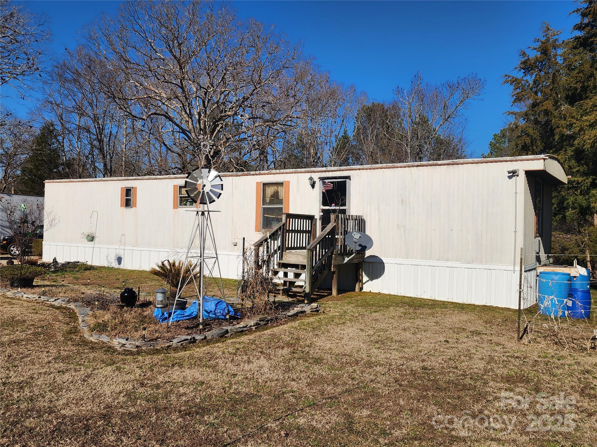 main property photo 14