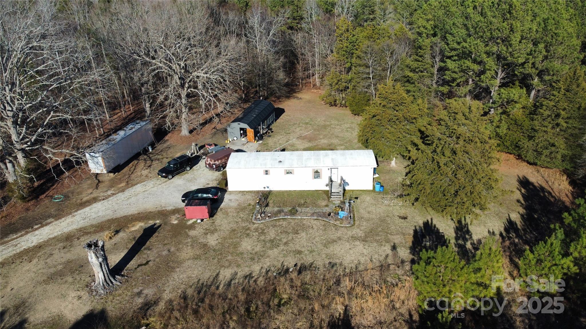 main property photo 32