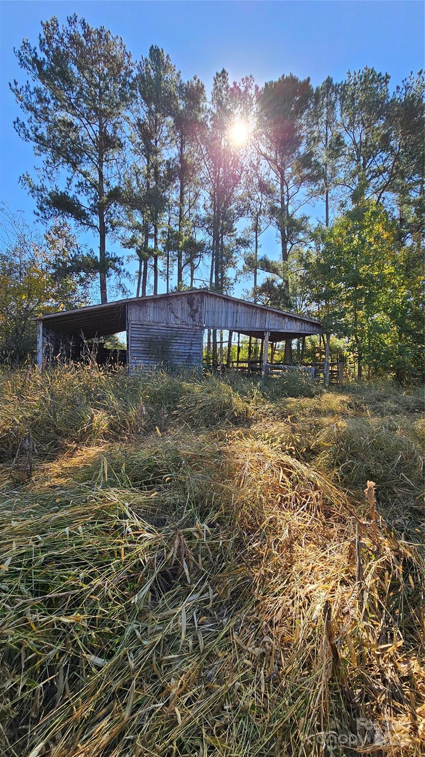 main property photo 13