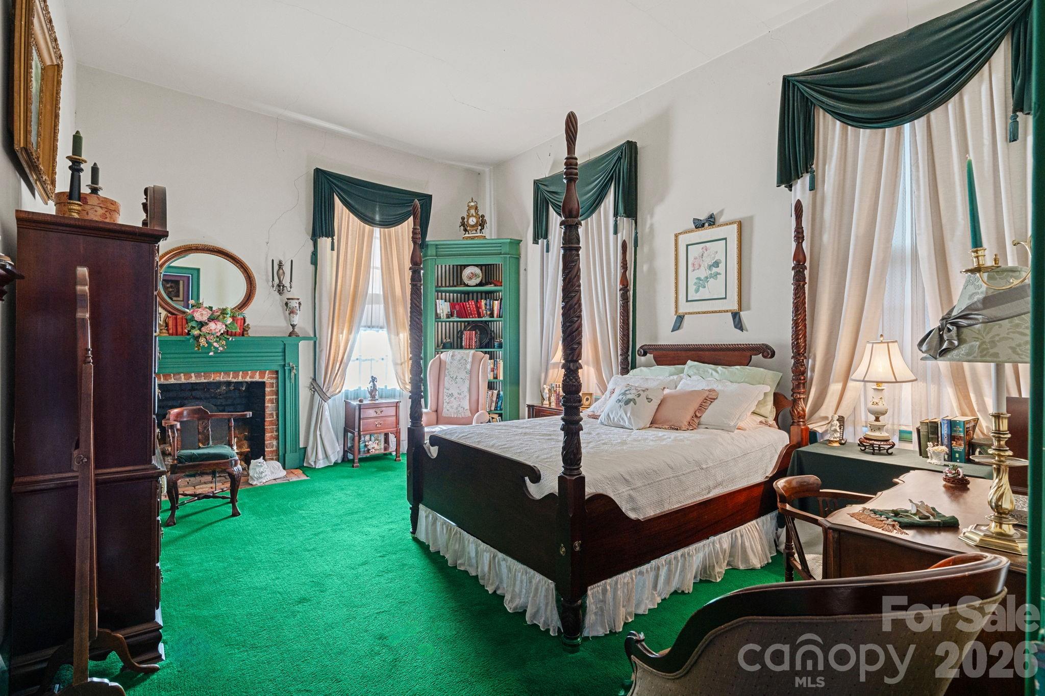 main property photo 33