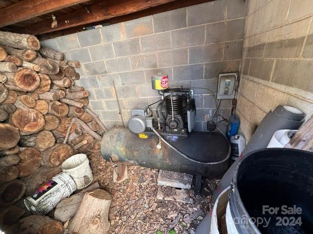 main property photo 16