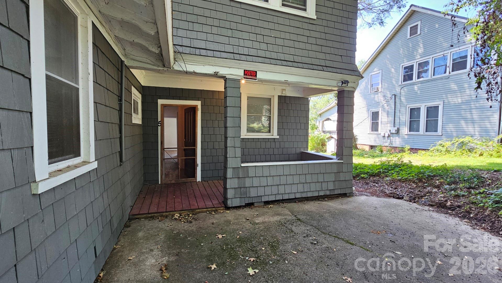 main property photo 30