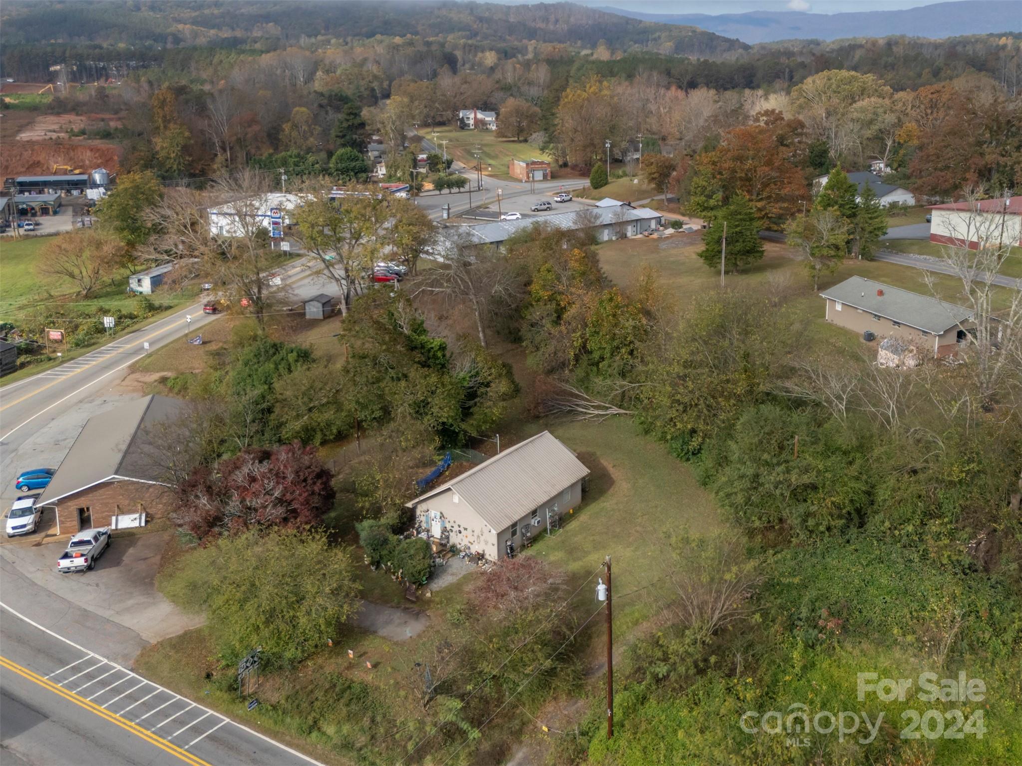 main property photo 13