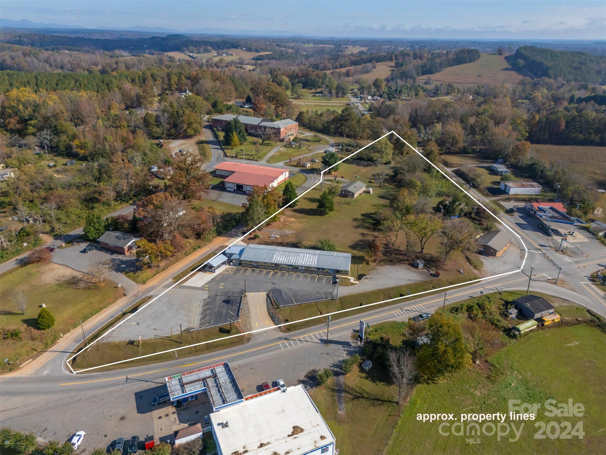 main property photo 32