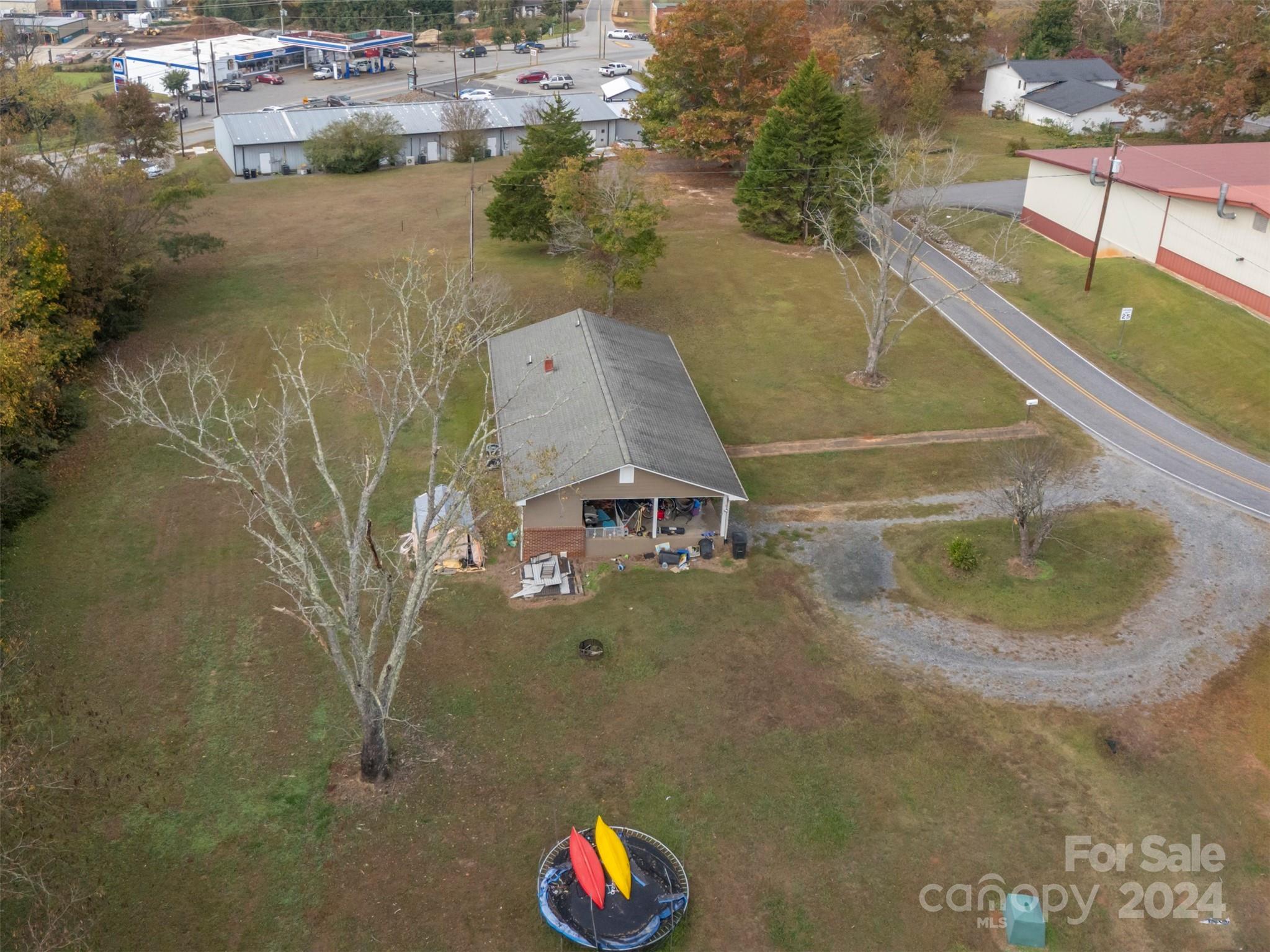 main property photo 5