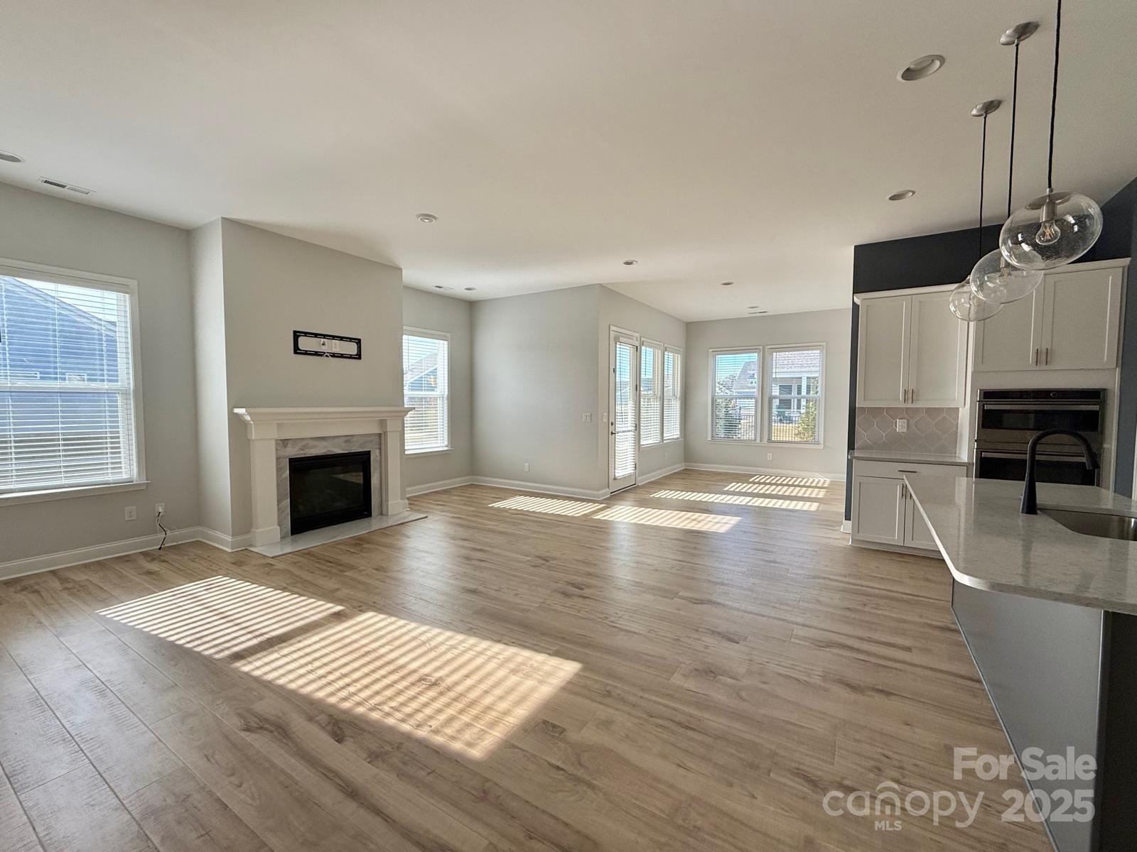 property viewer photo 11