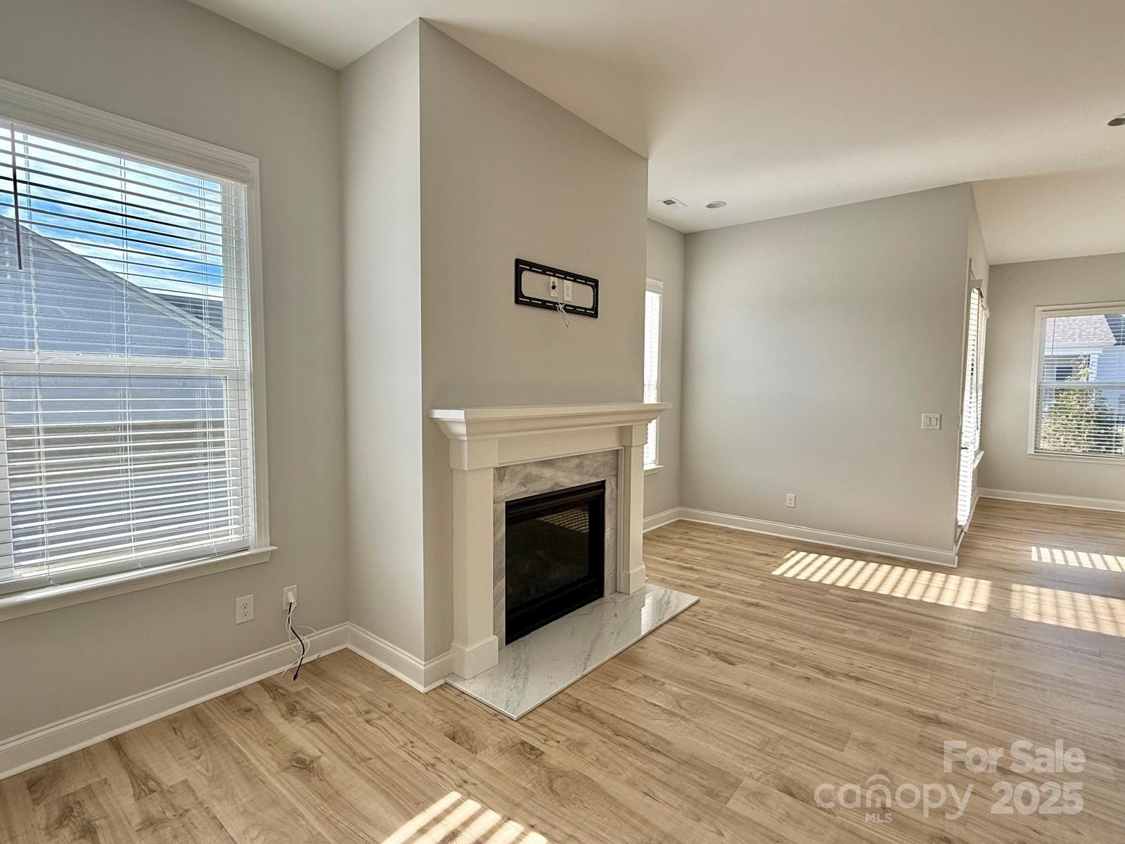 property viewer photo 18