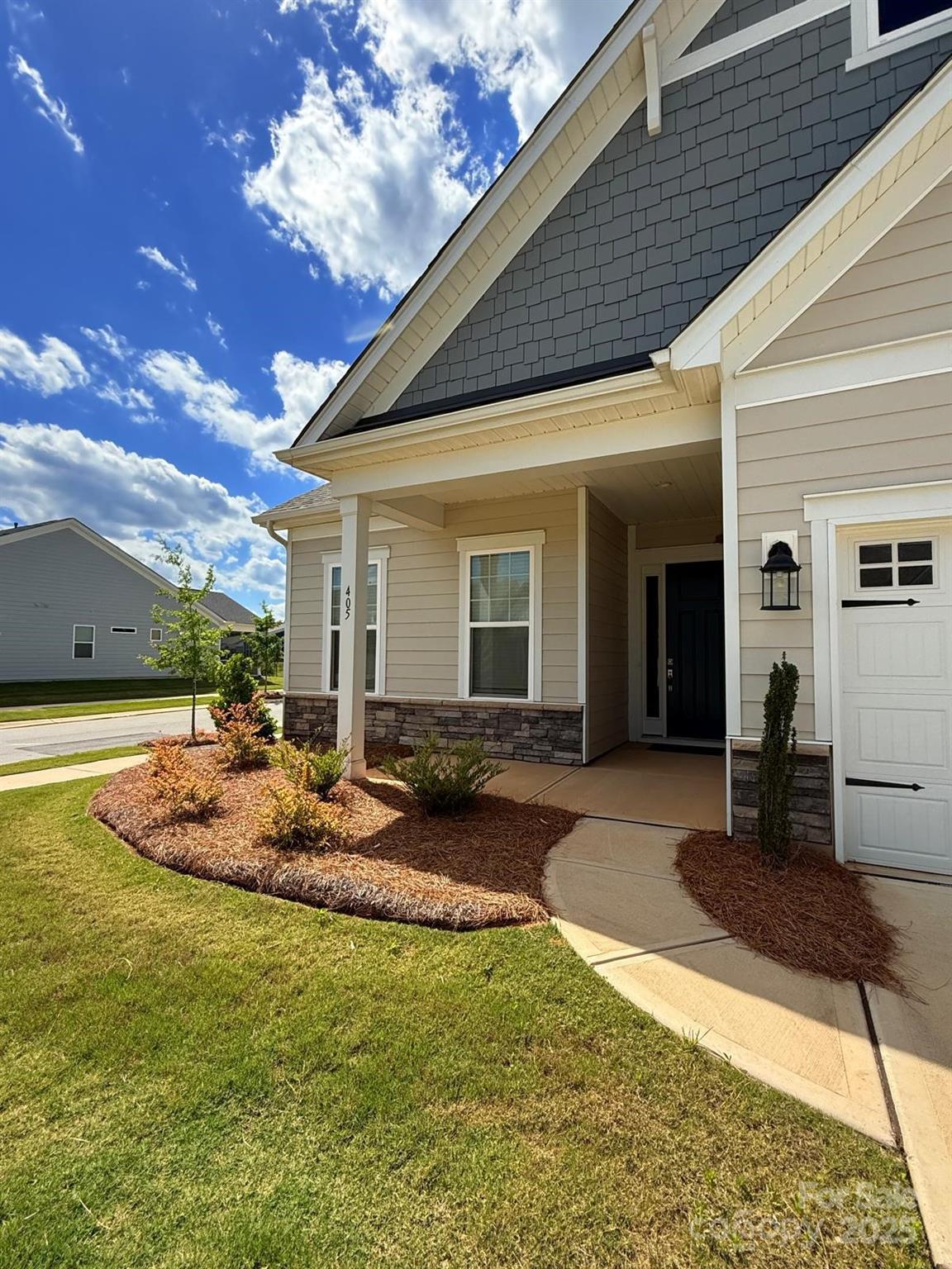 property viewer photo 2