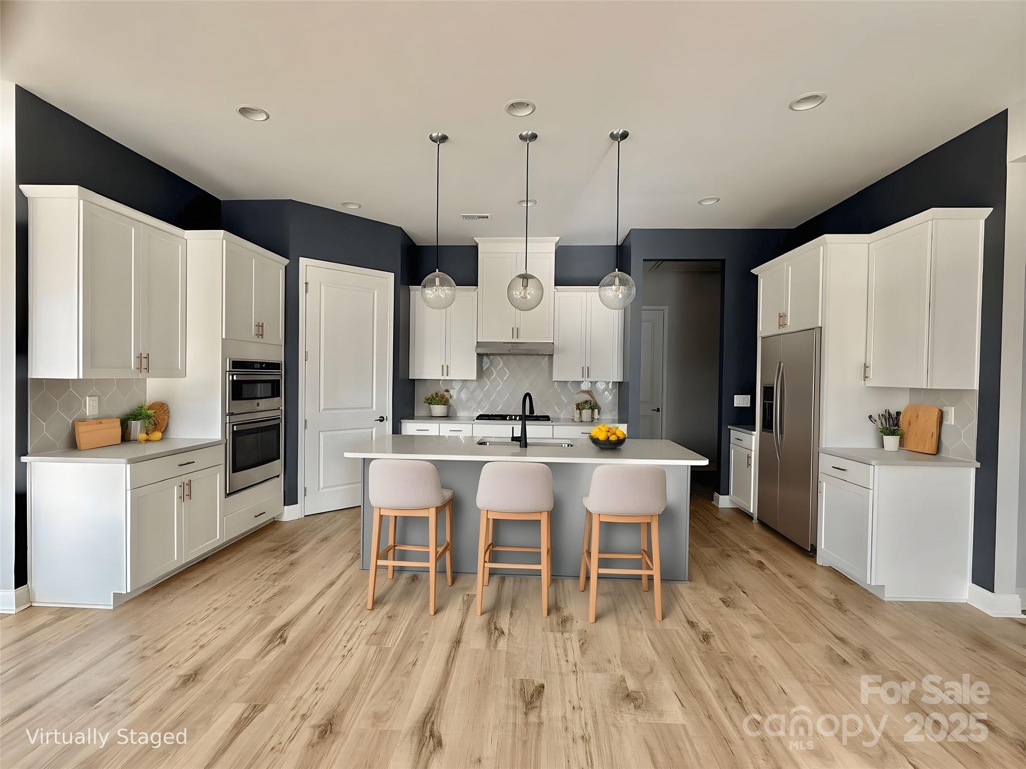 property viewer photo 4