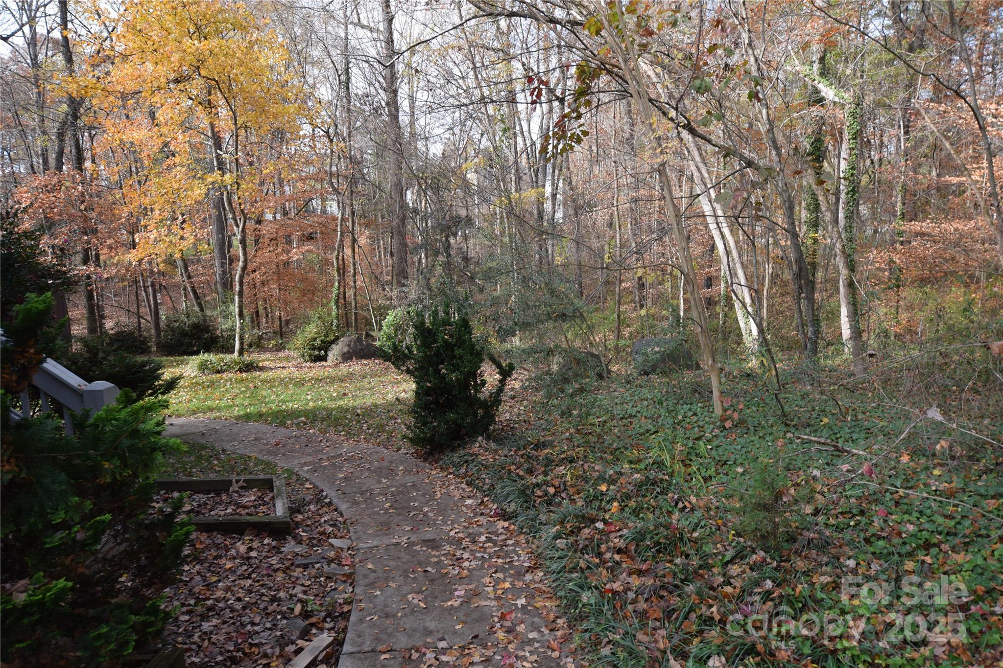 main property photo 33