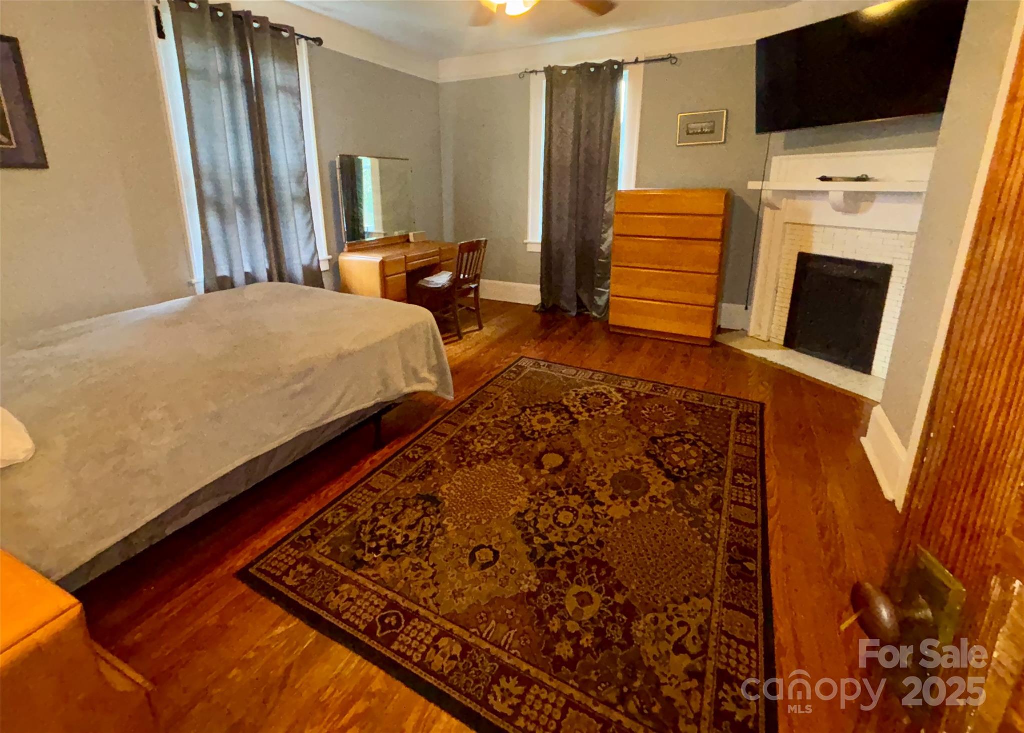 main property photo 18