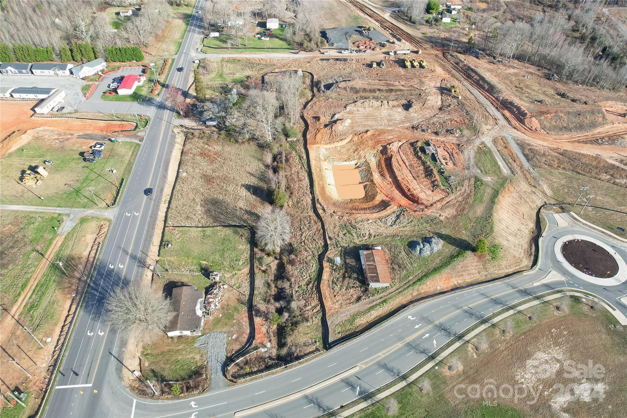 main property photo 13