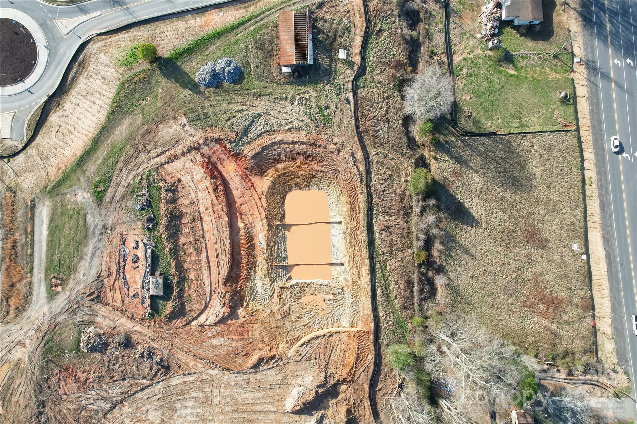 main property photo 18