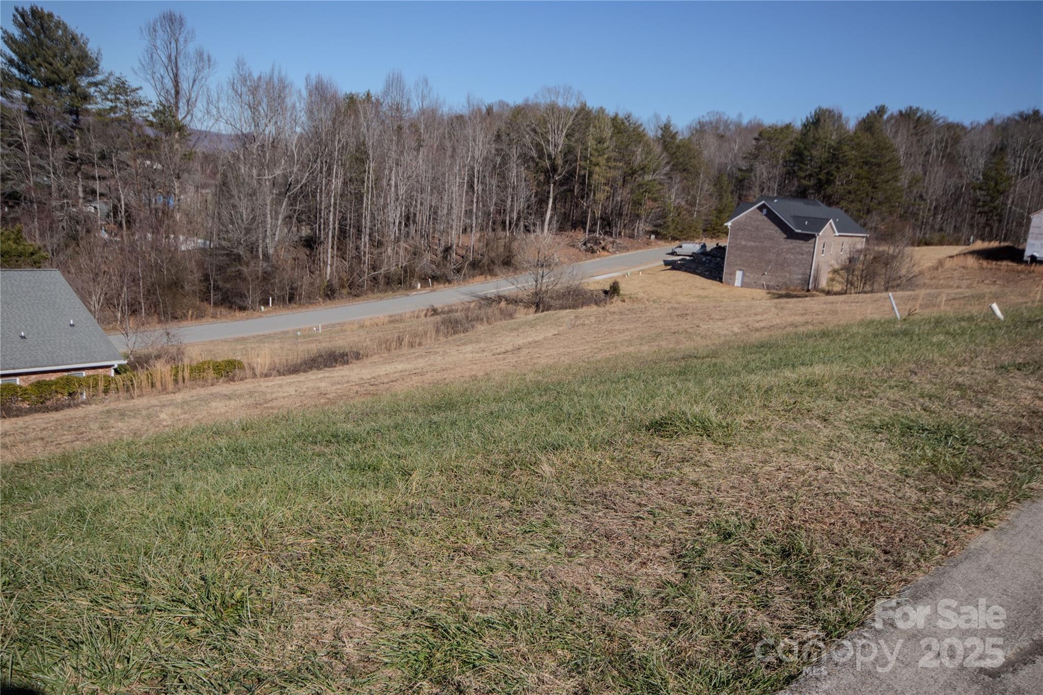 main property photo 5