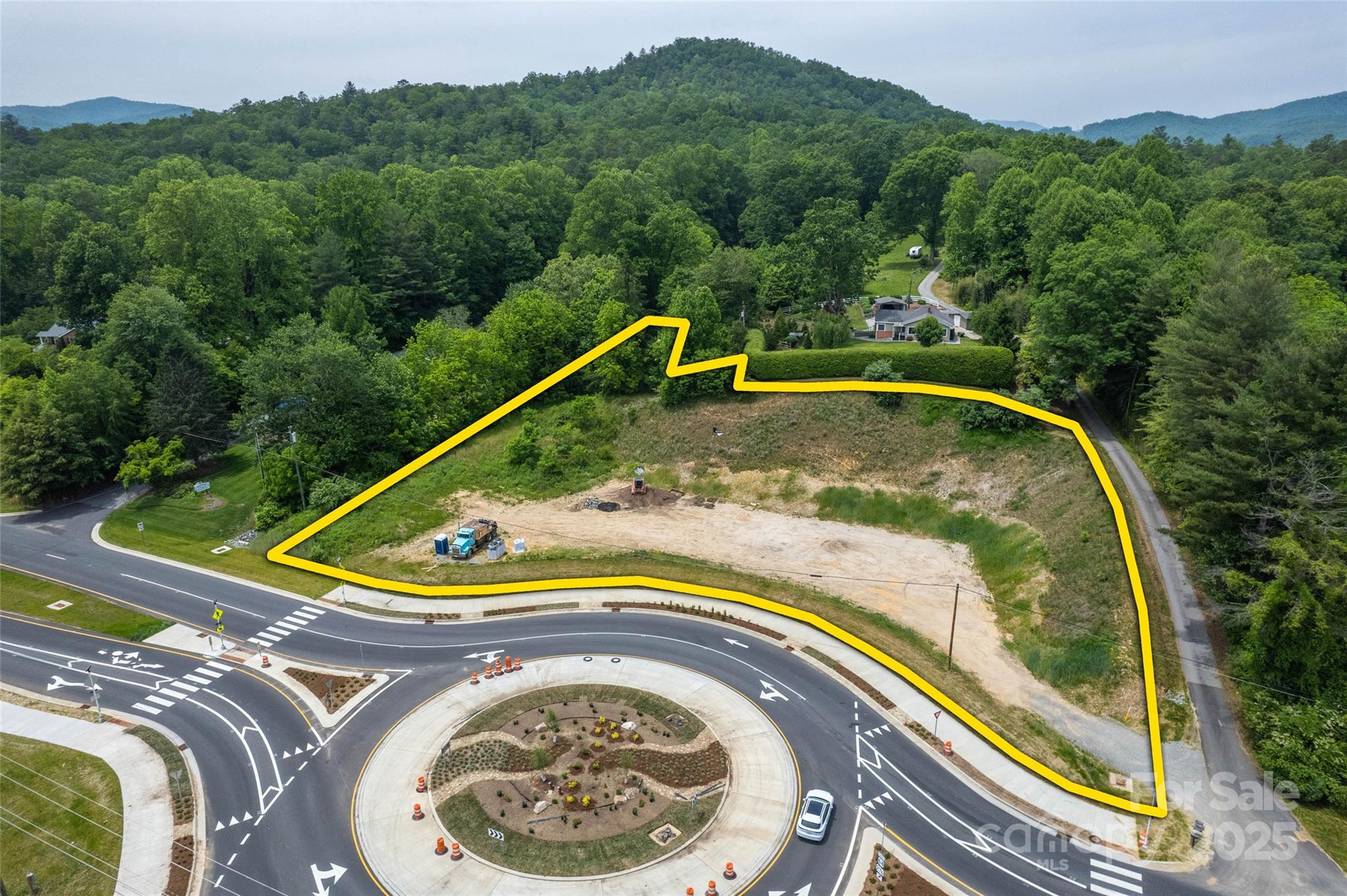 main property photo 6
