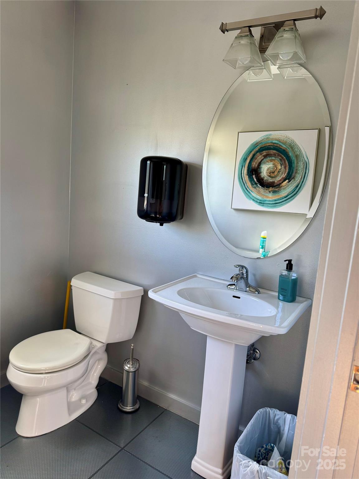 main property photo 15