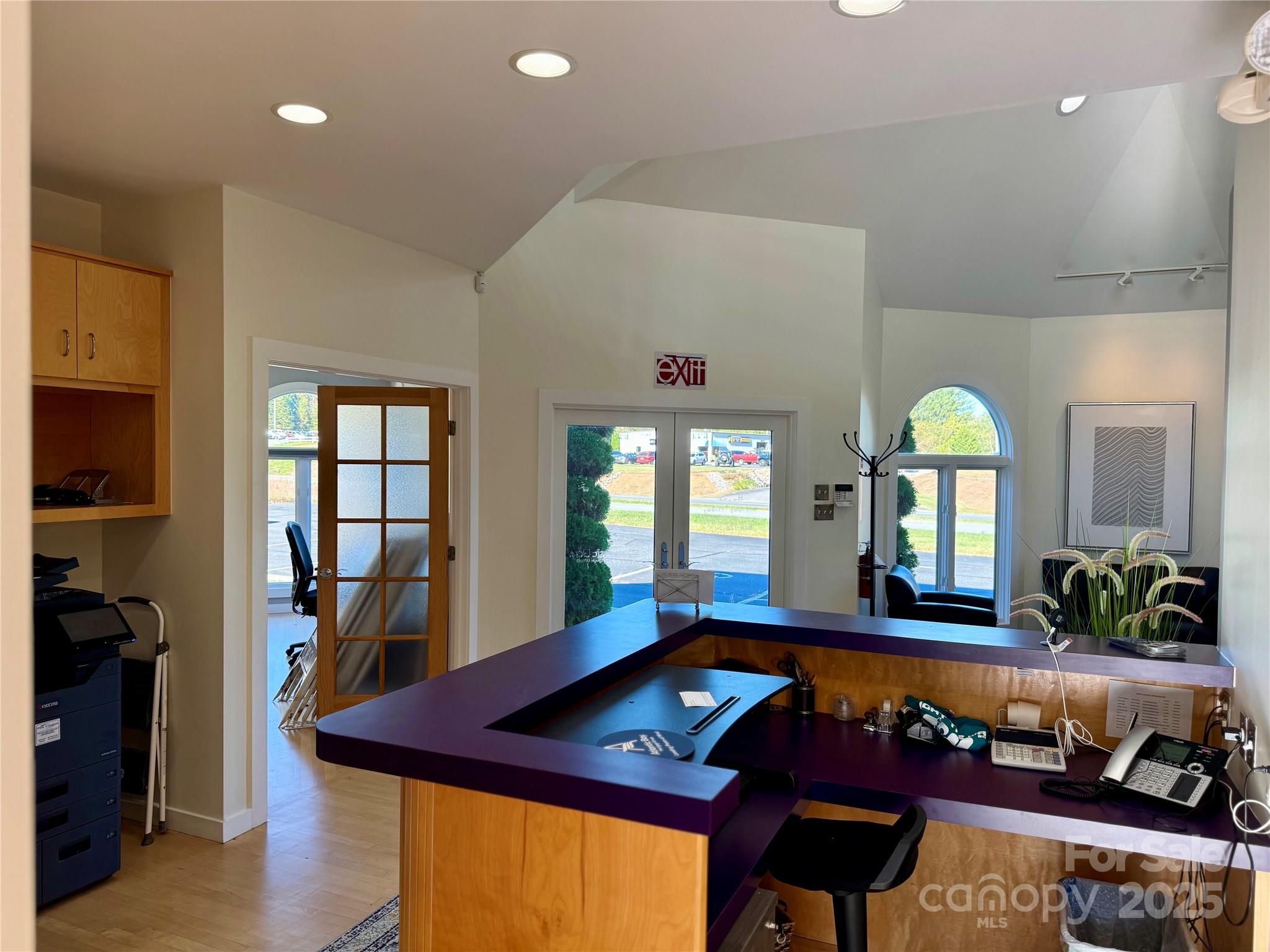 main property photo 7