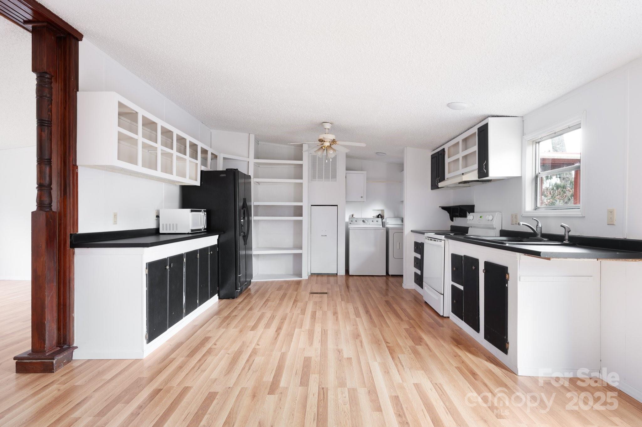property viewer photo 14