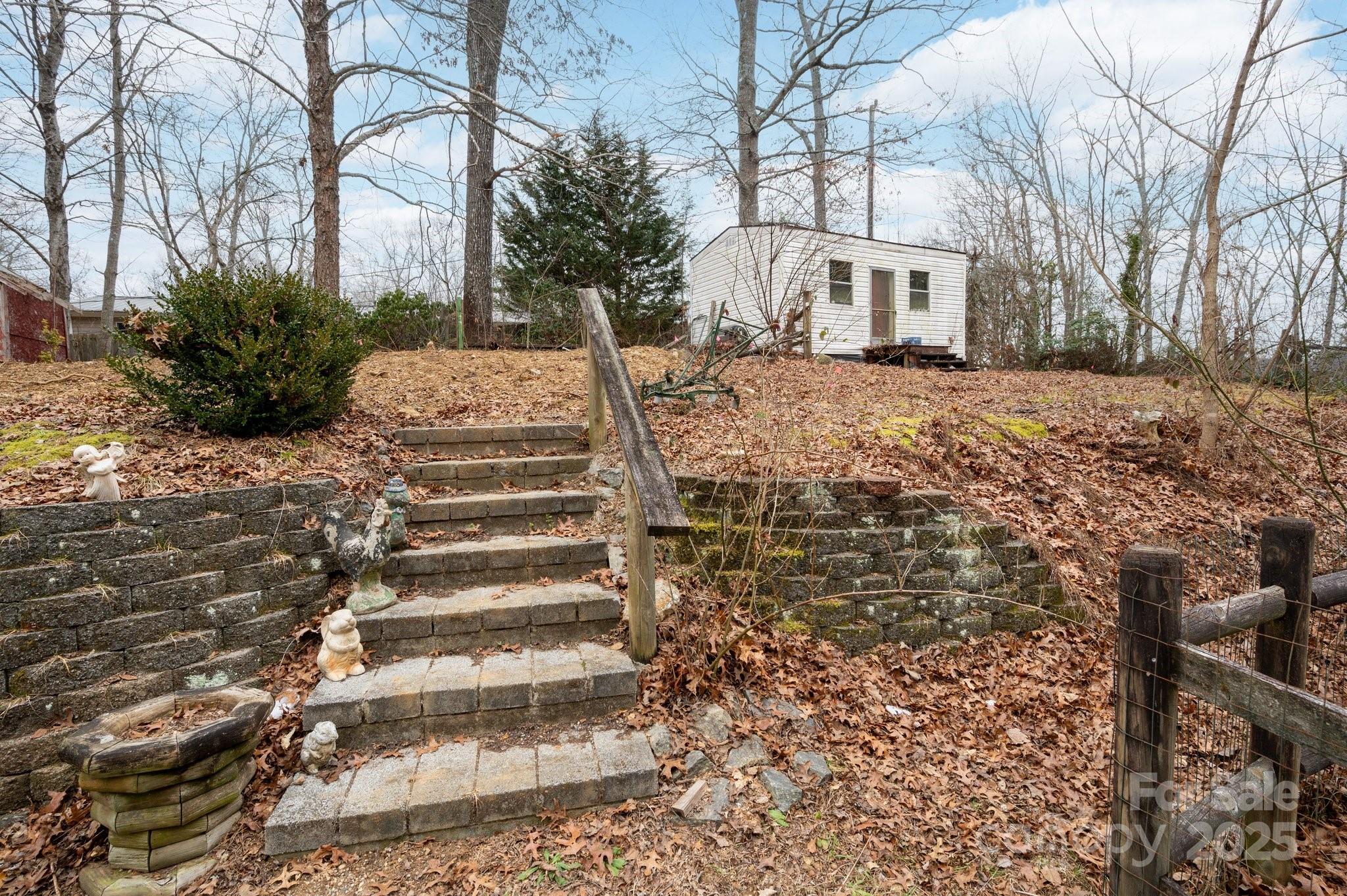property viewer photo 25