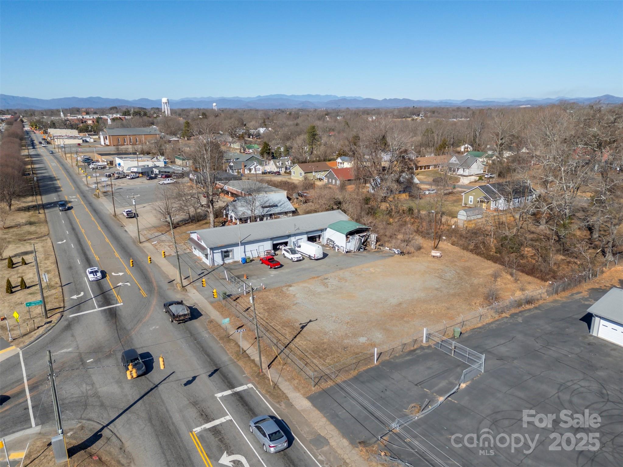 main property photo 10
