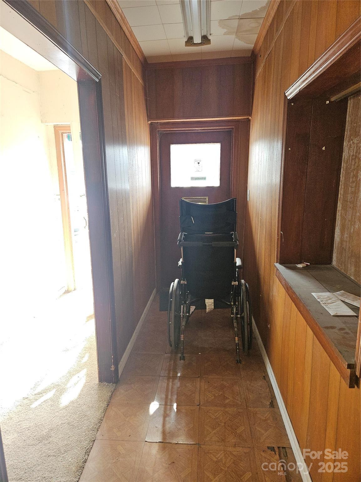 main property photo 14