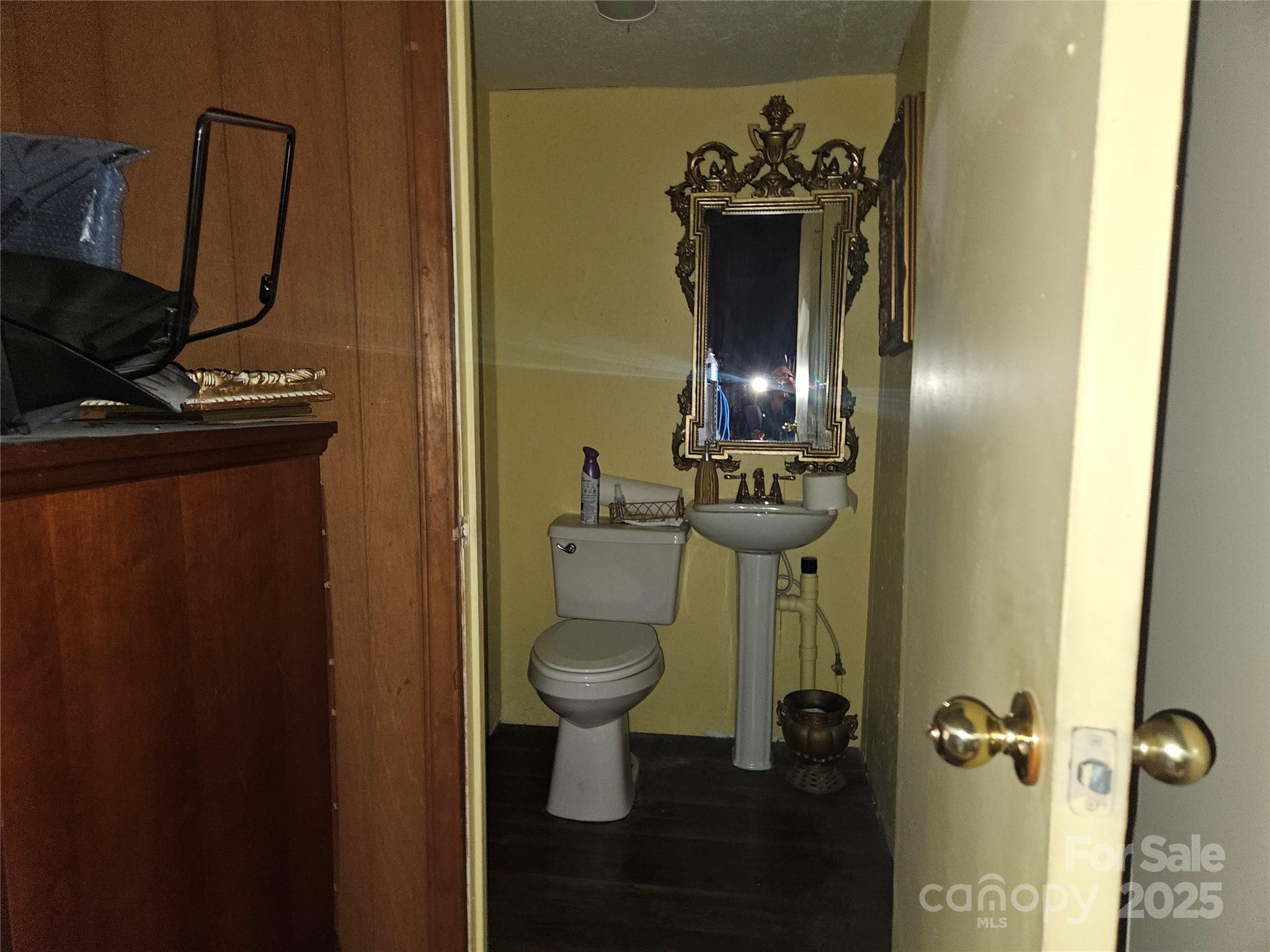 main property photo 16