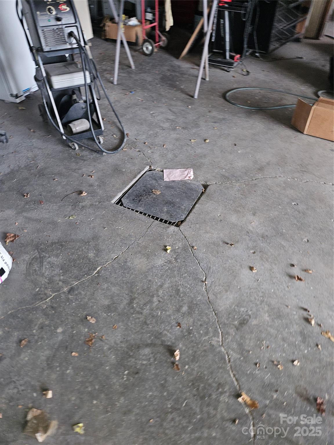 main property photo 17