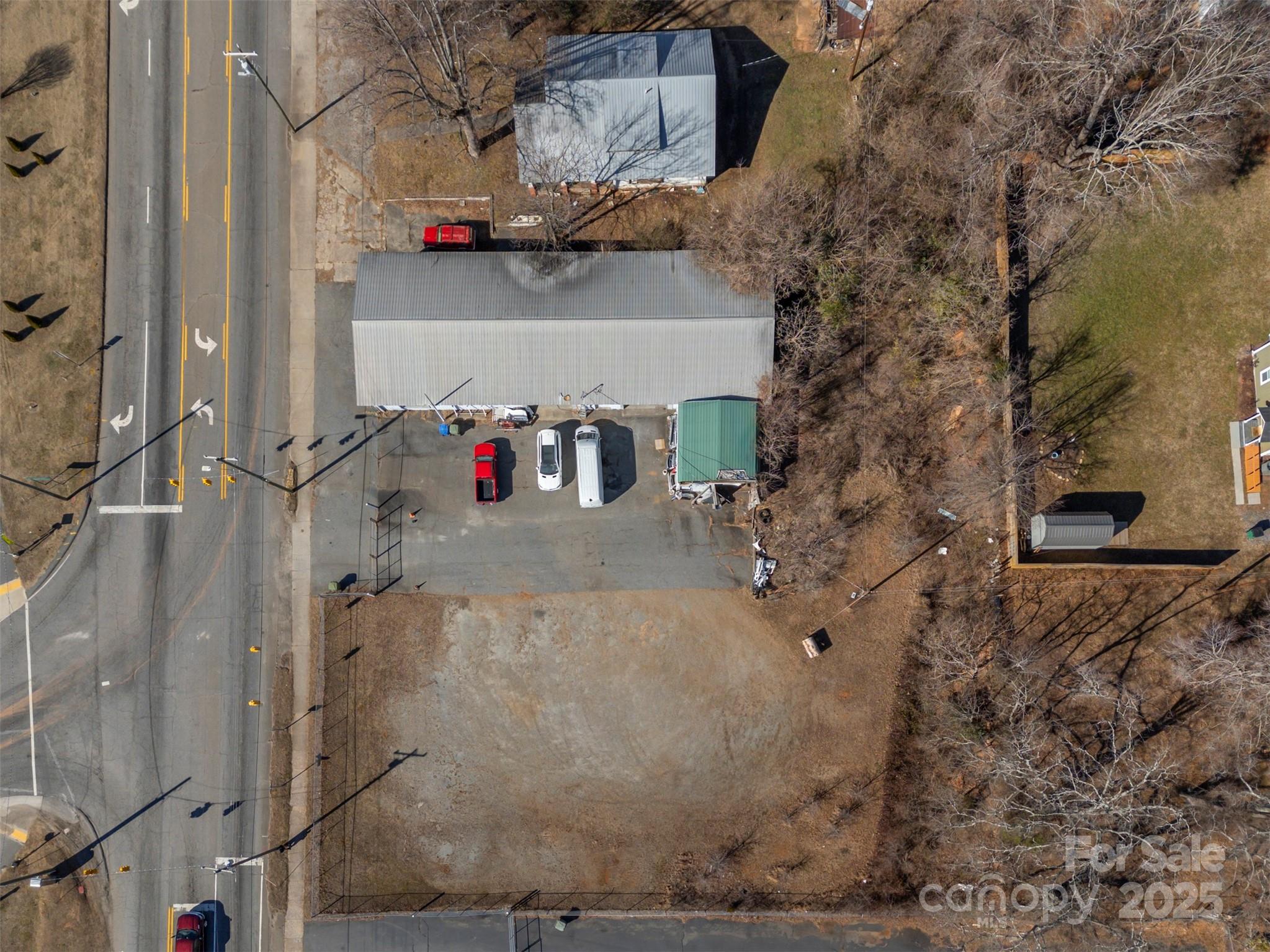 main property photo 3