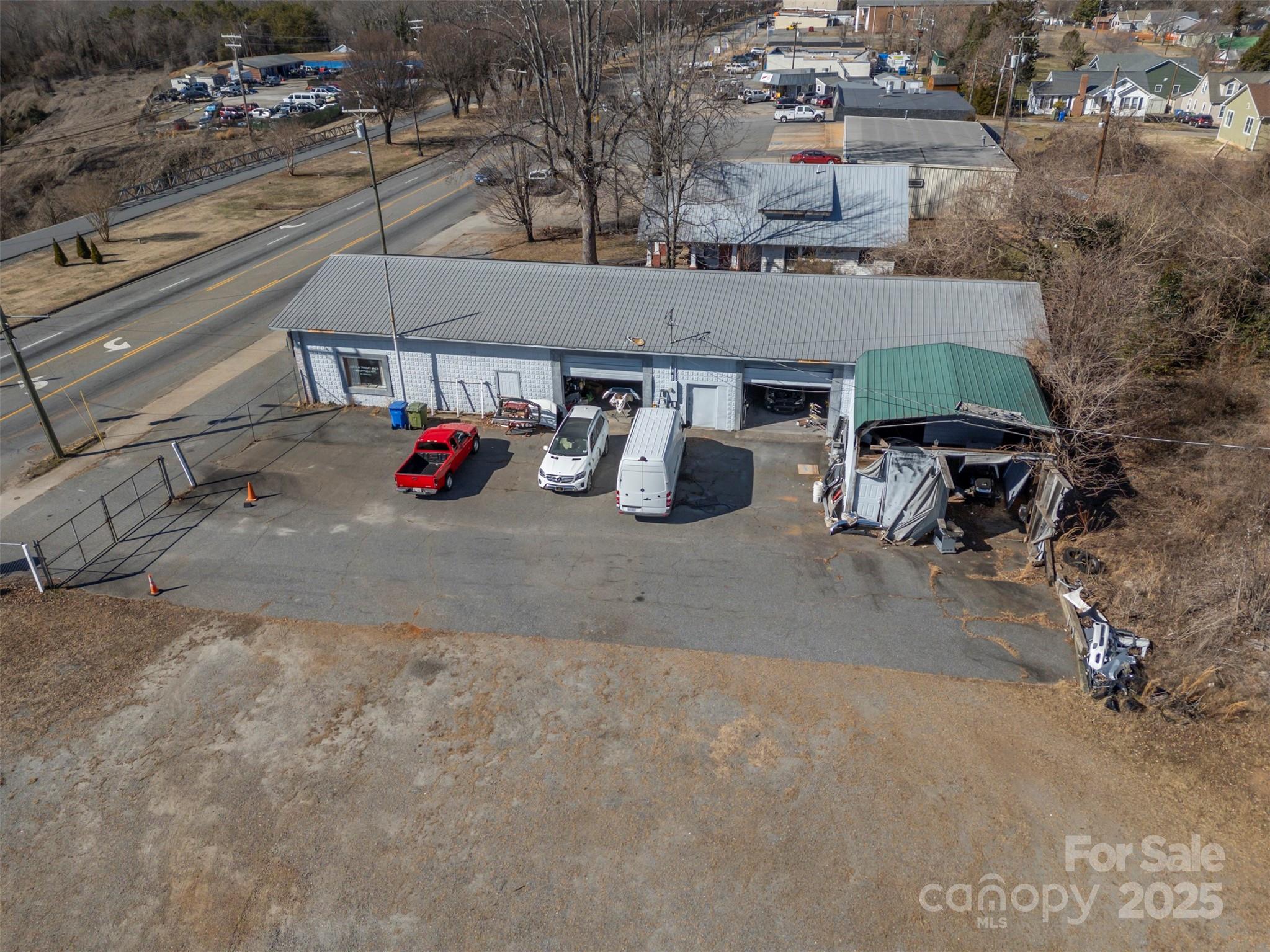 main property photo 4