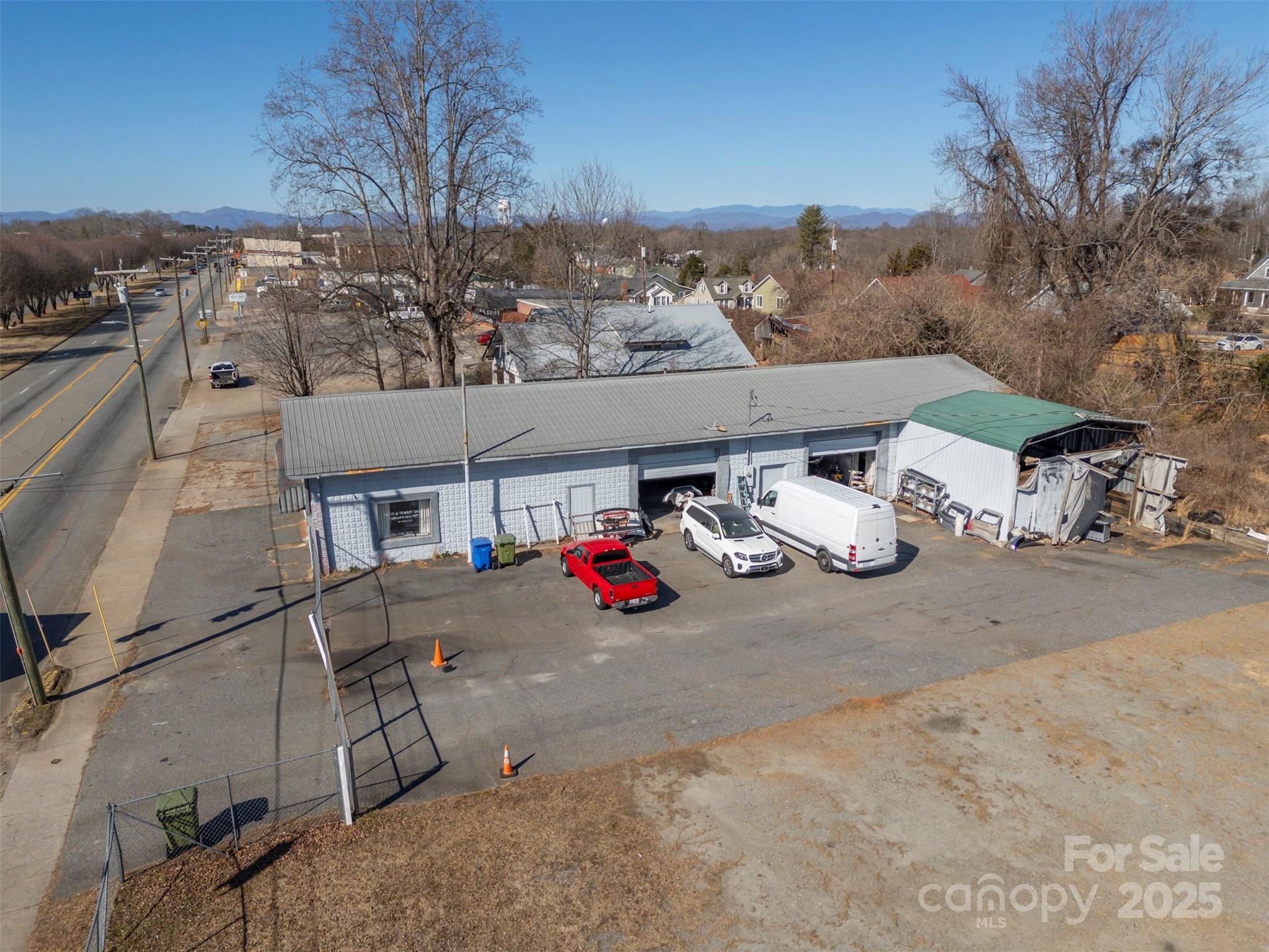 main property photo 6