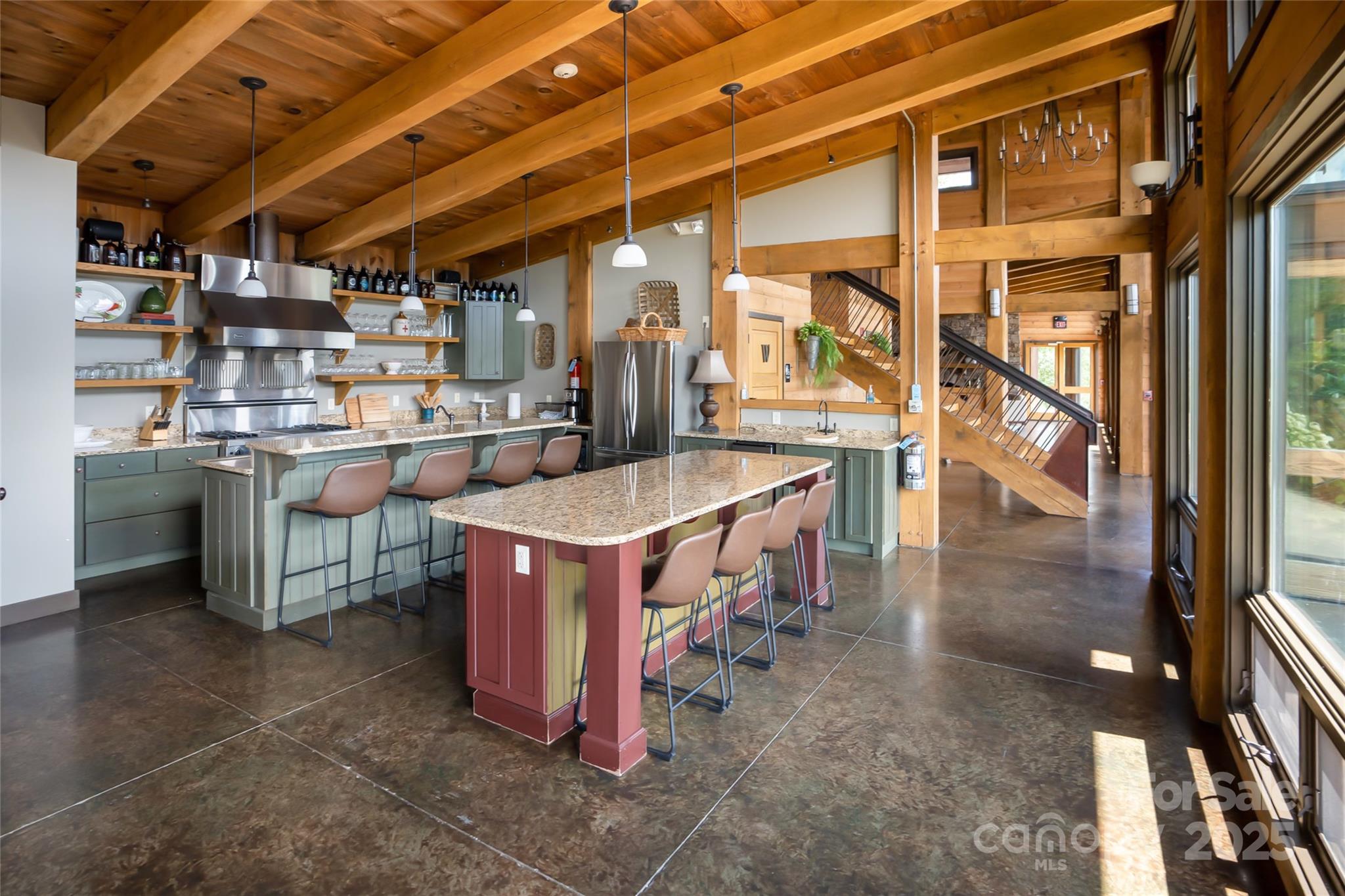 main property photo 15