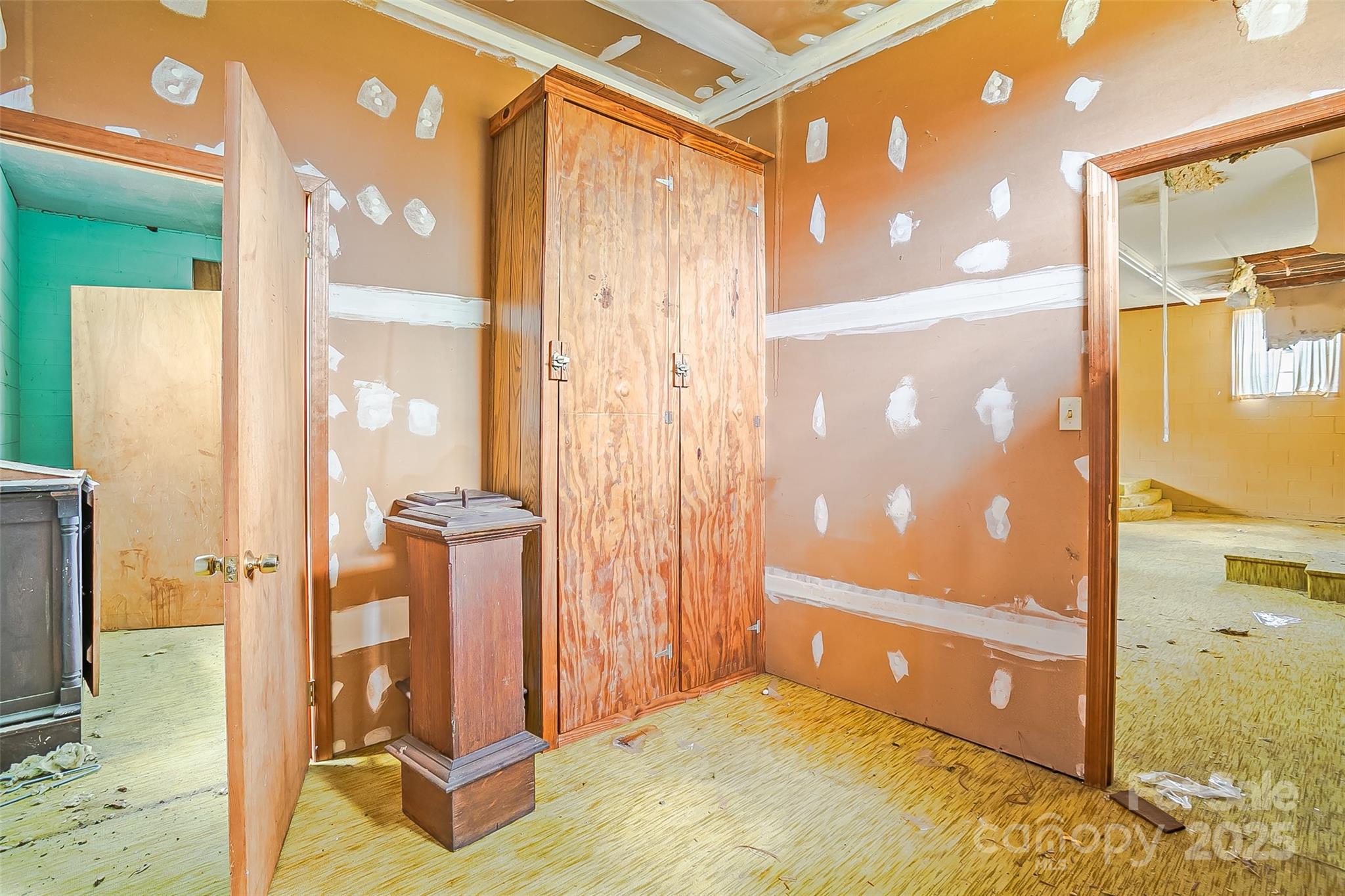 main property photo 19