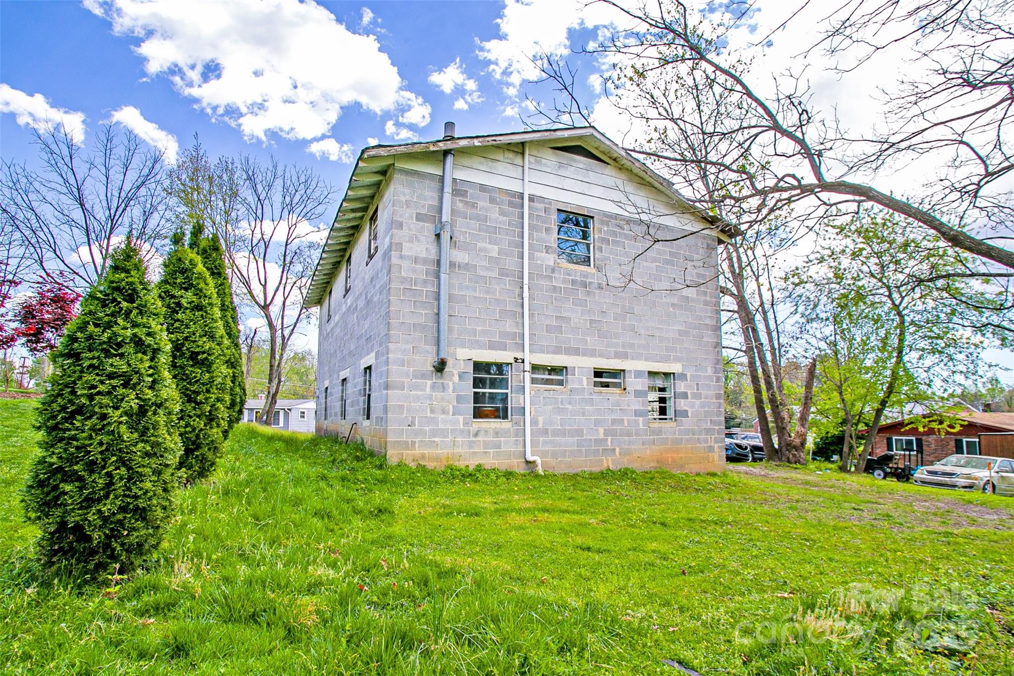 main property photo 20