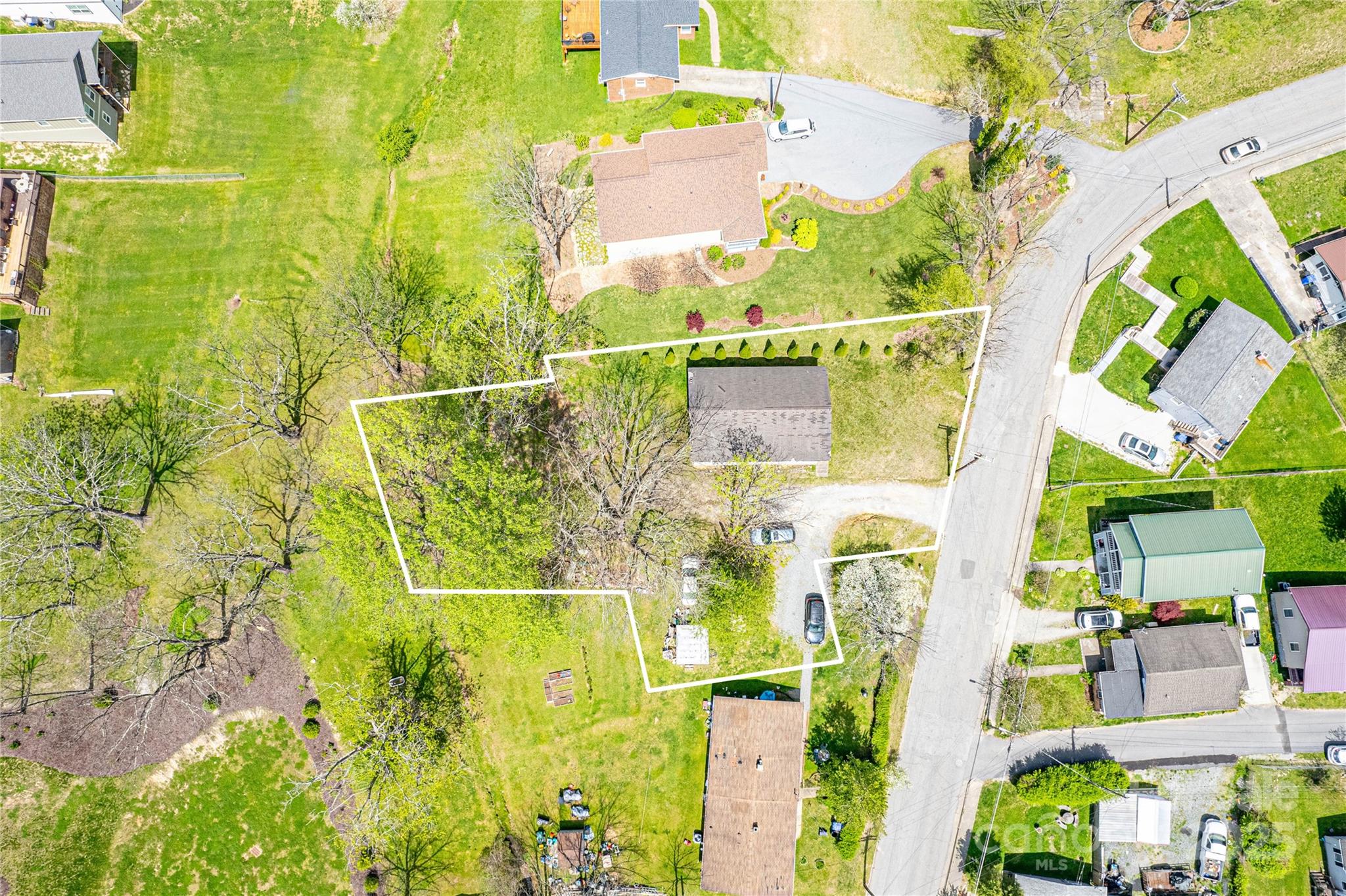 main property photo 3