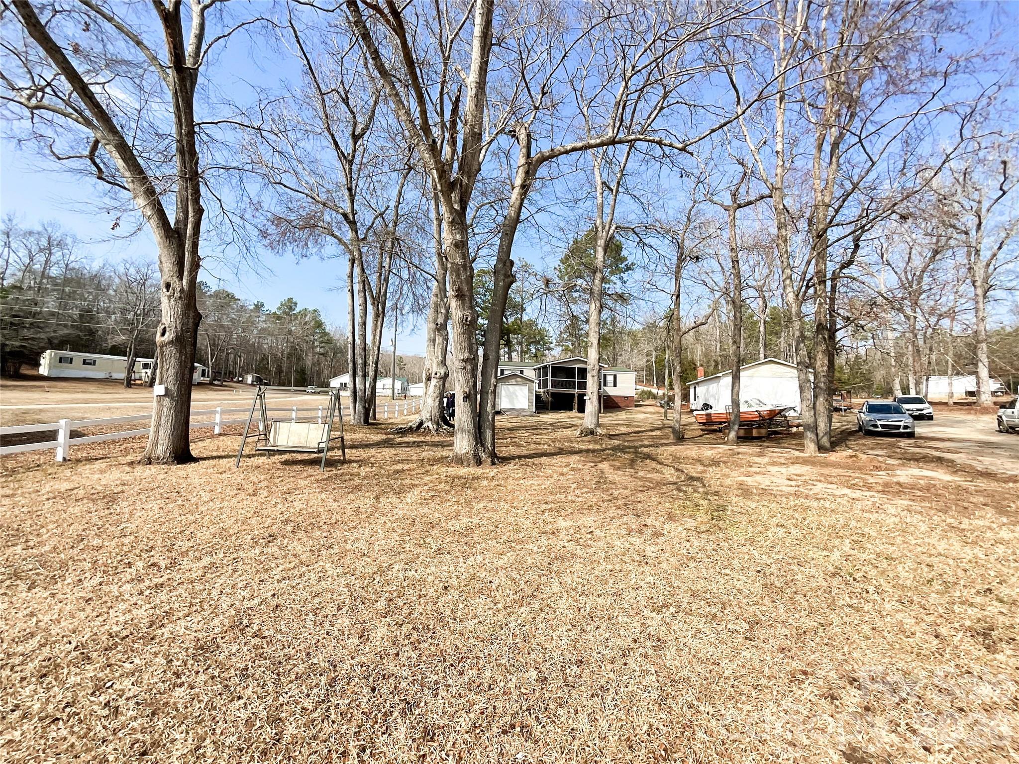 main property photo 43