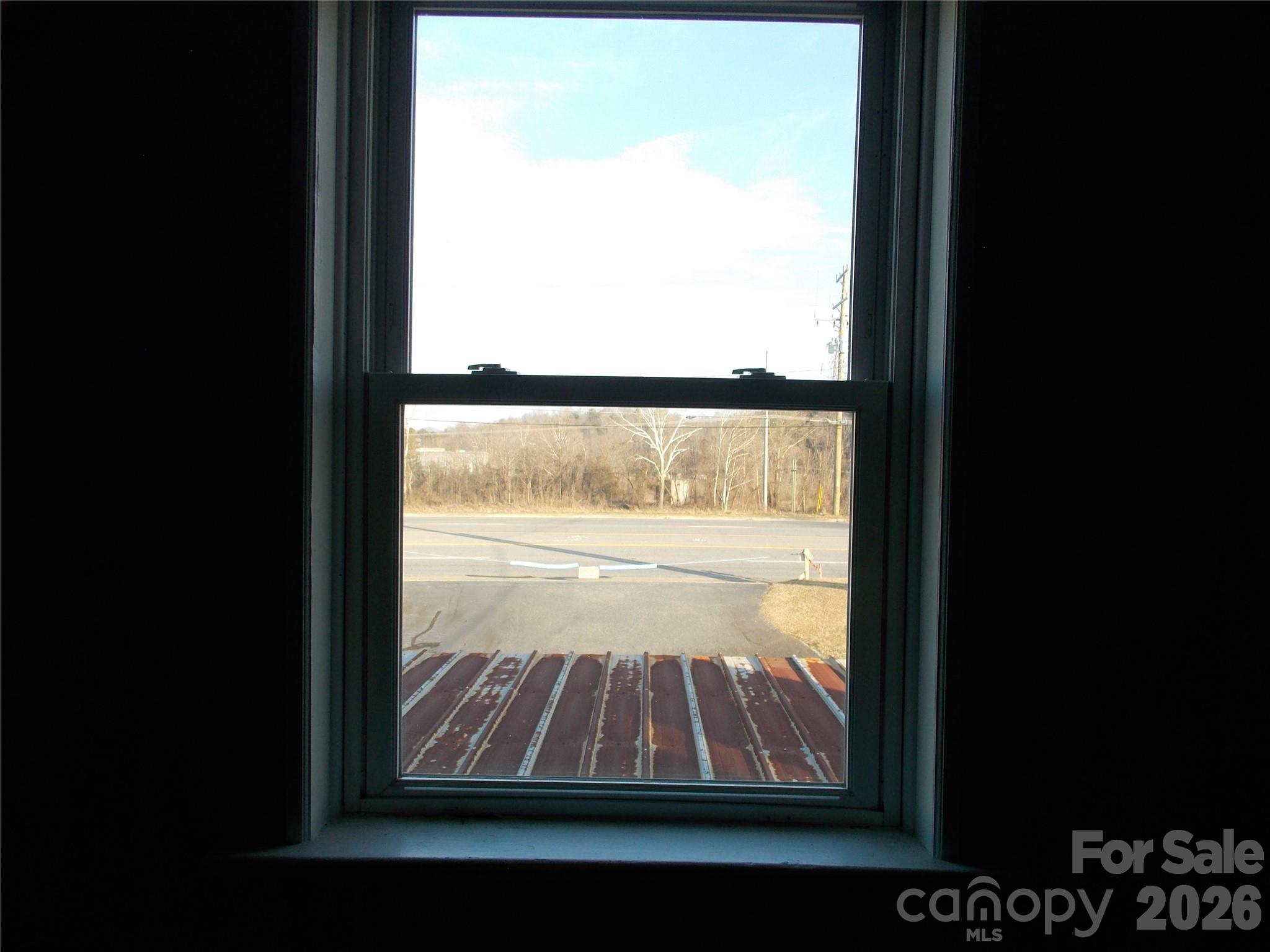 main property photo 16