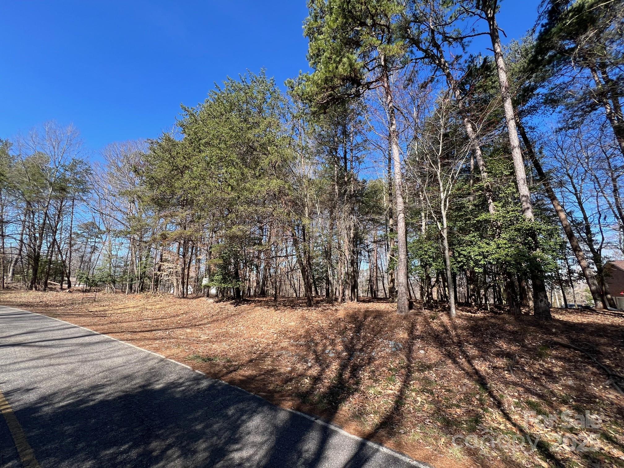 main property photo 16