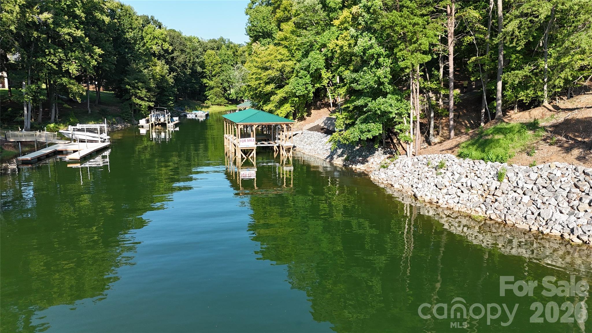 main property photo 29